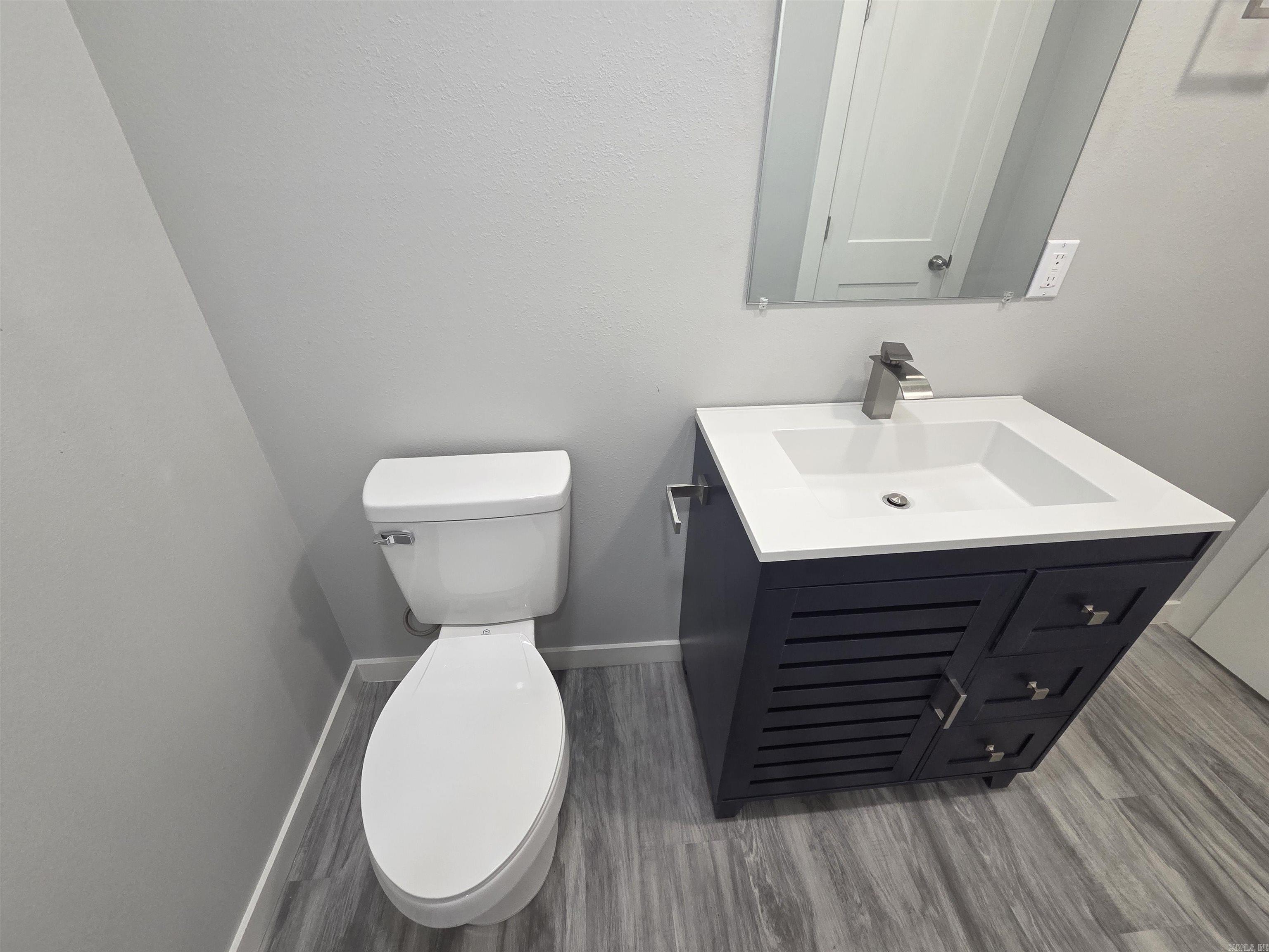 305 Thomas Circle Property Photo 22