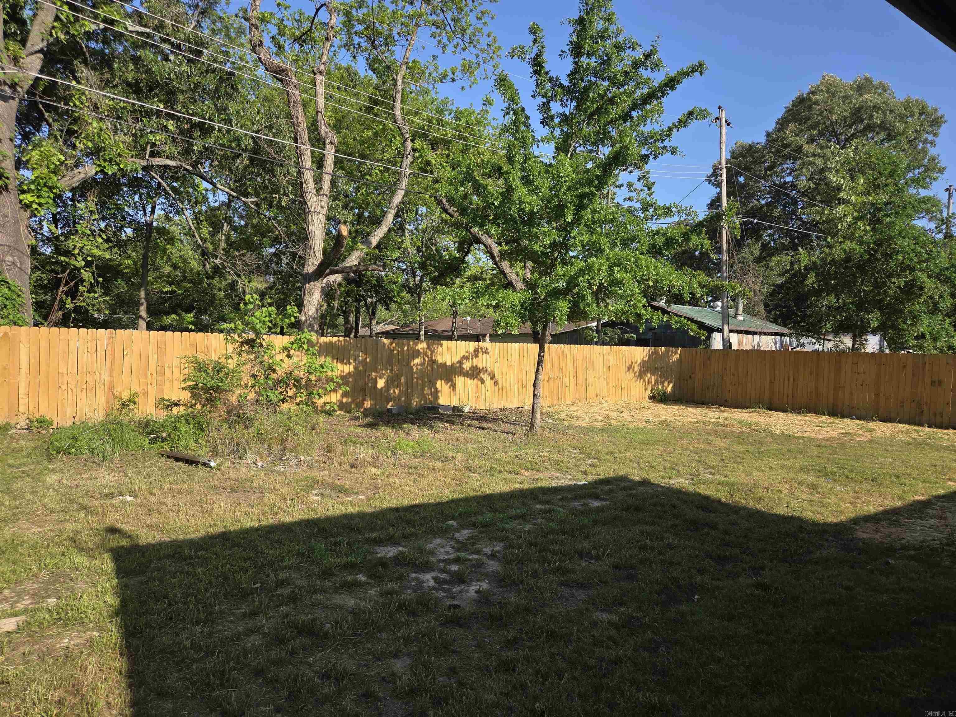305 Thomas Circle Property Photo 36