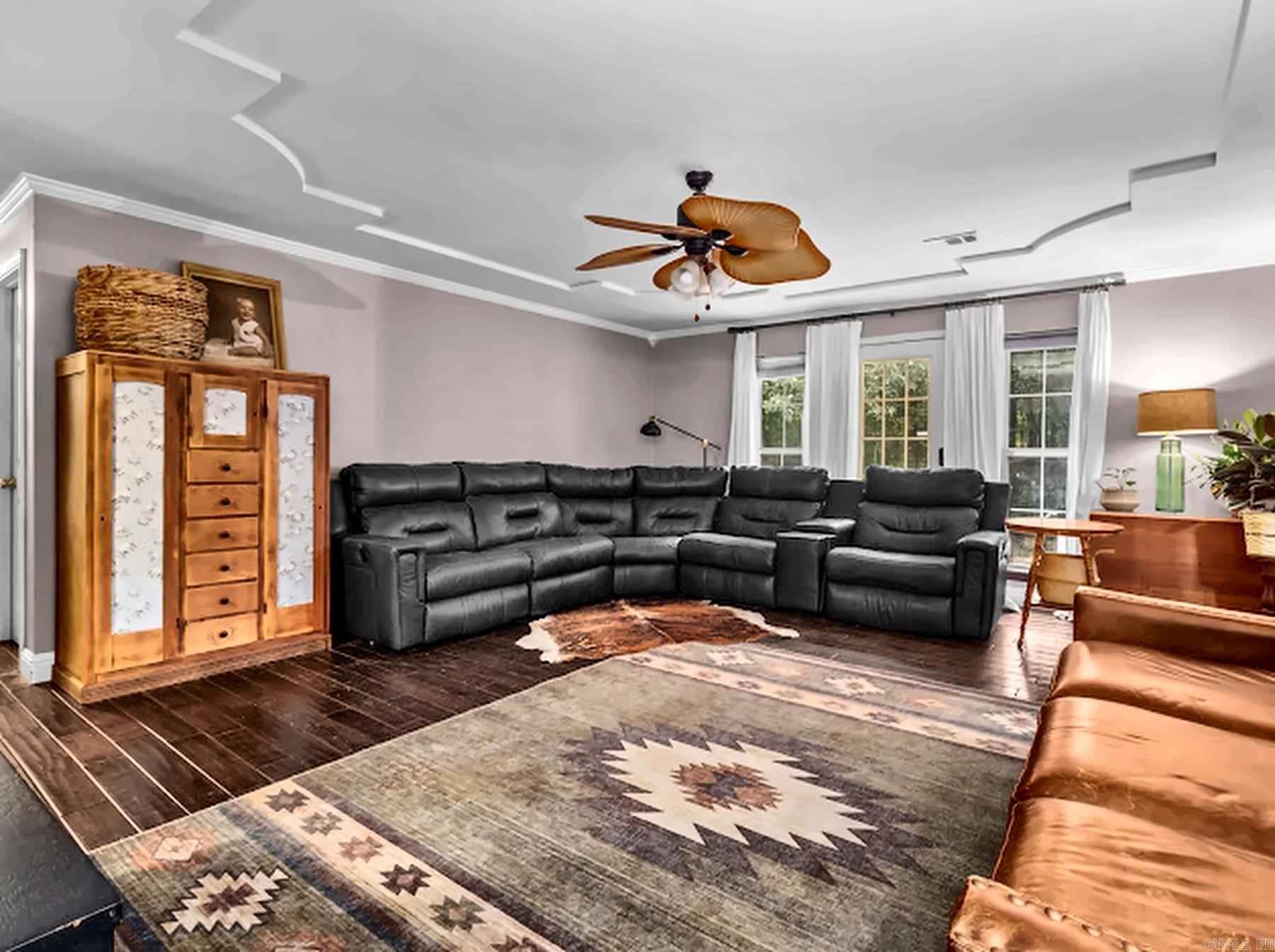 5703 Fairview Road Property Photo 9
