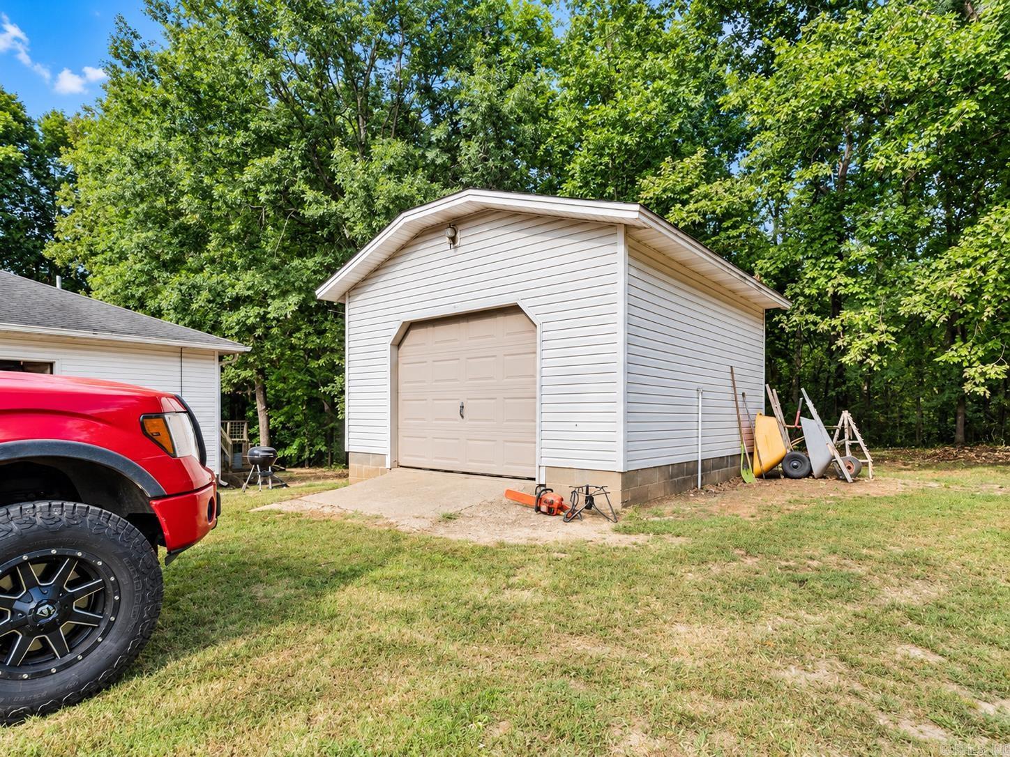 5703 Fairview Road Property Photo 25