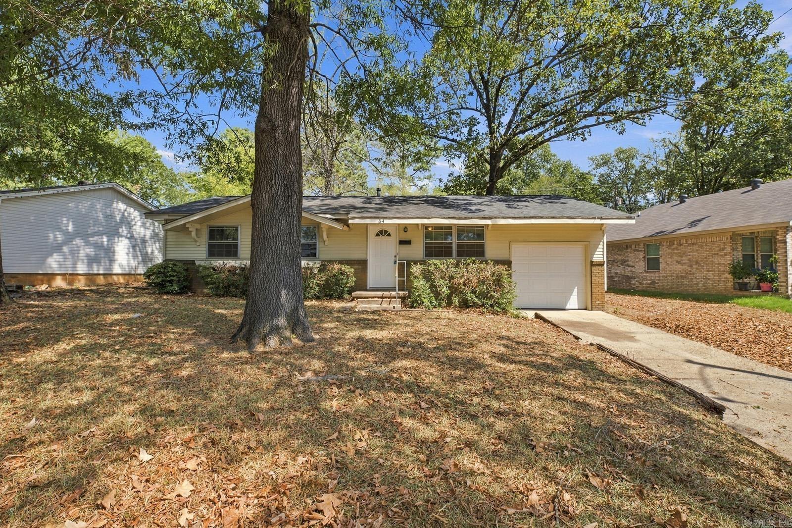 84 W Windsor Drive Property Photo 1