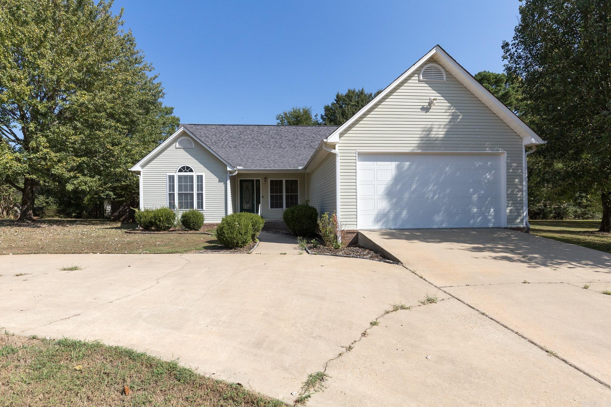 7 Christen Ln Property Photo 3