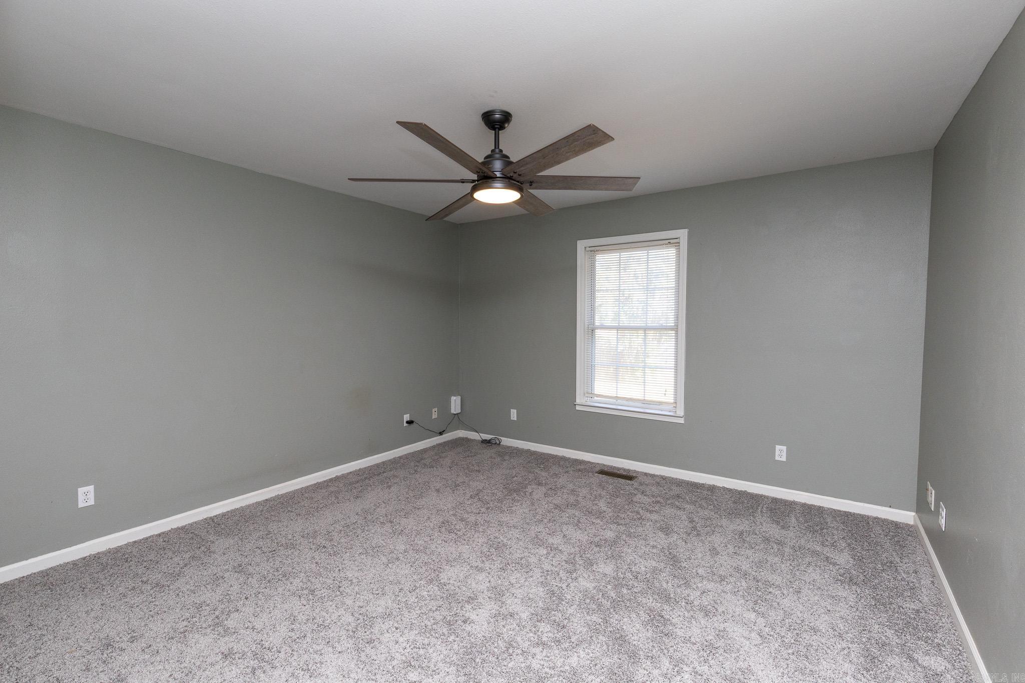7 Christen Ln Property Photo 15