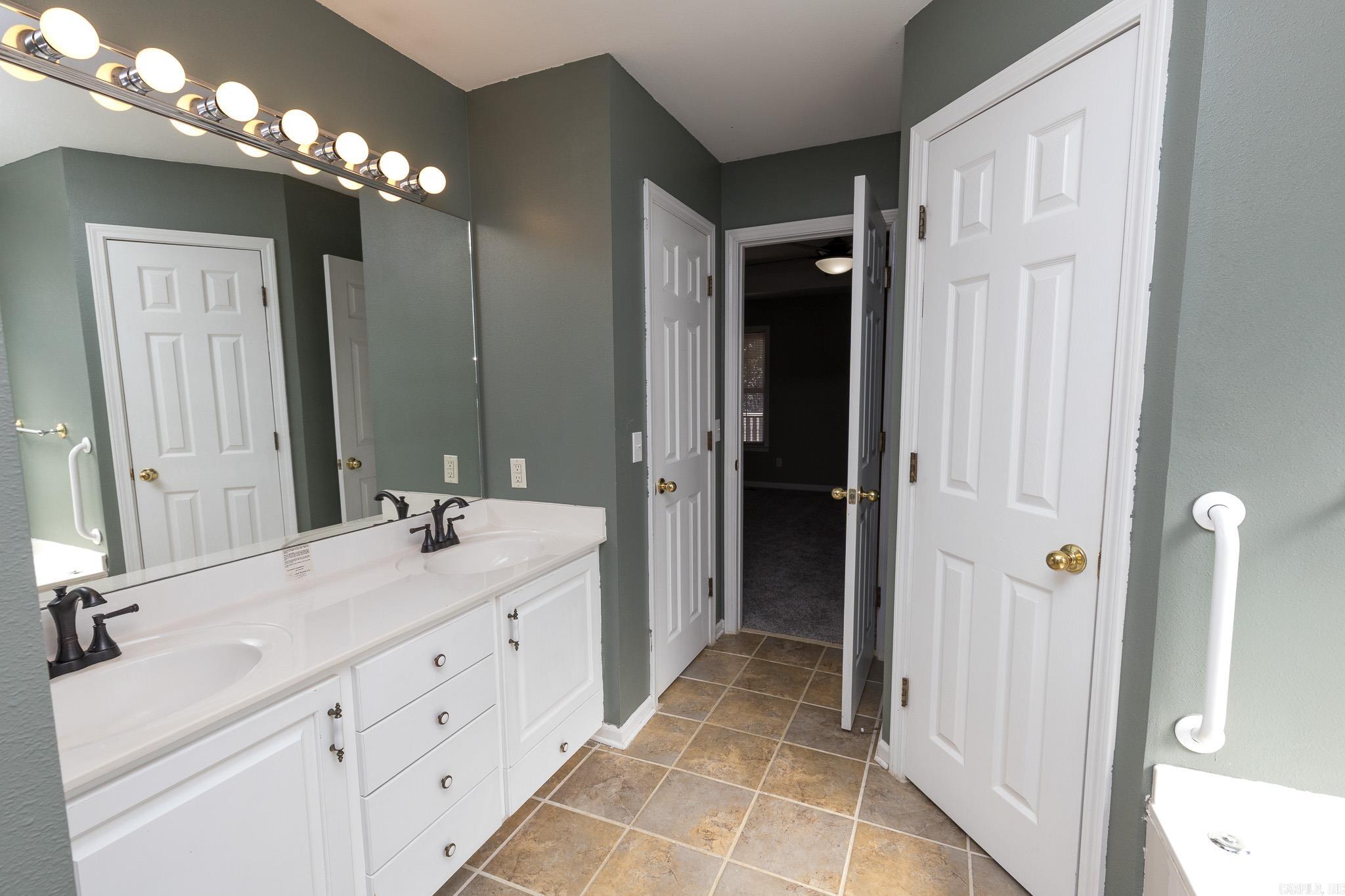 7 Christen Ln Property Photo 24