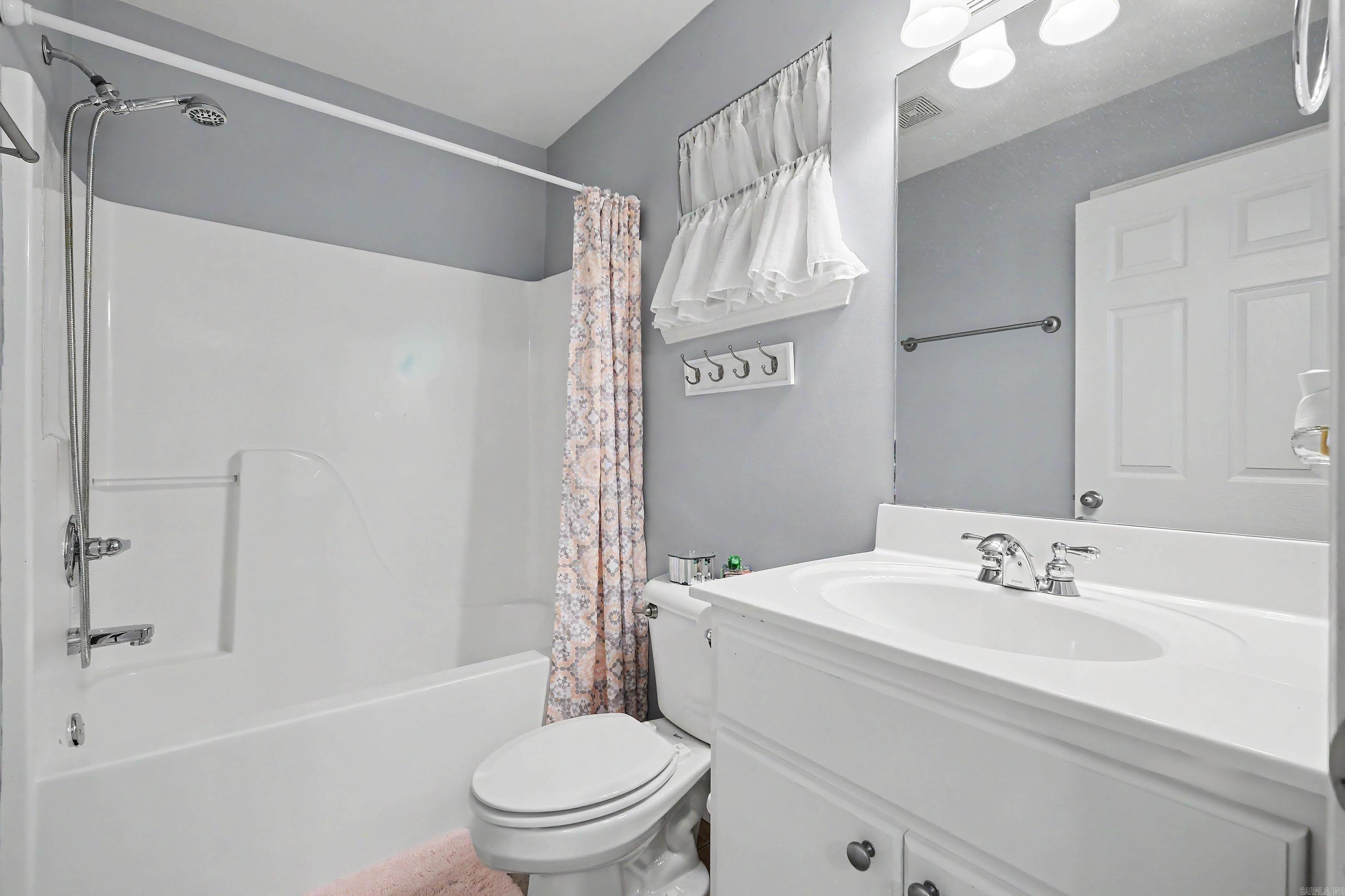 402 Hayley Court Property Photo 19