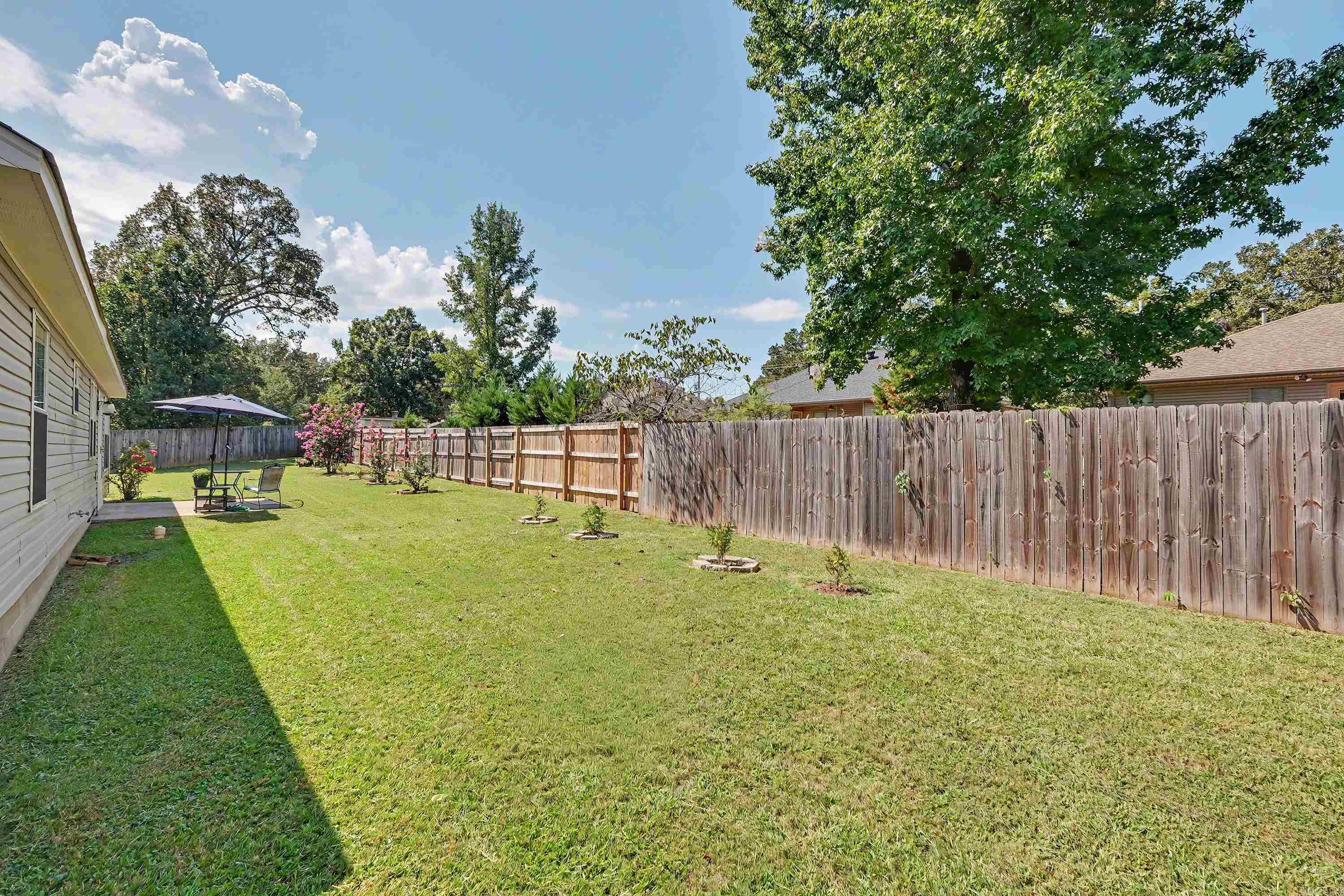 402 Hayley Court Property Photo 28