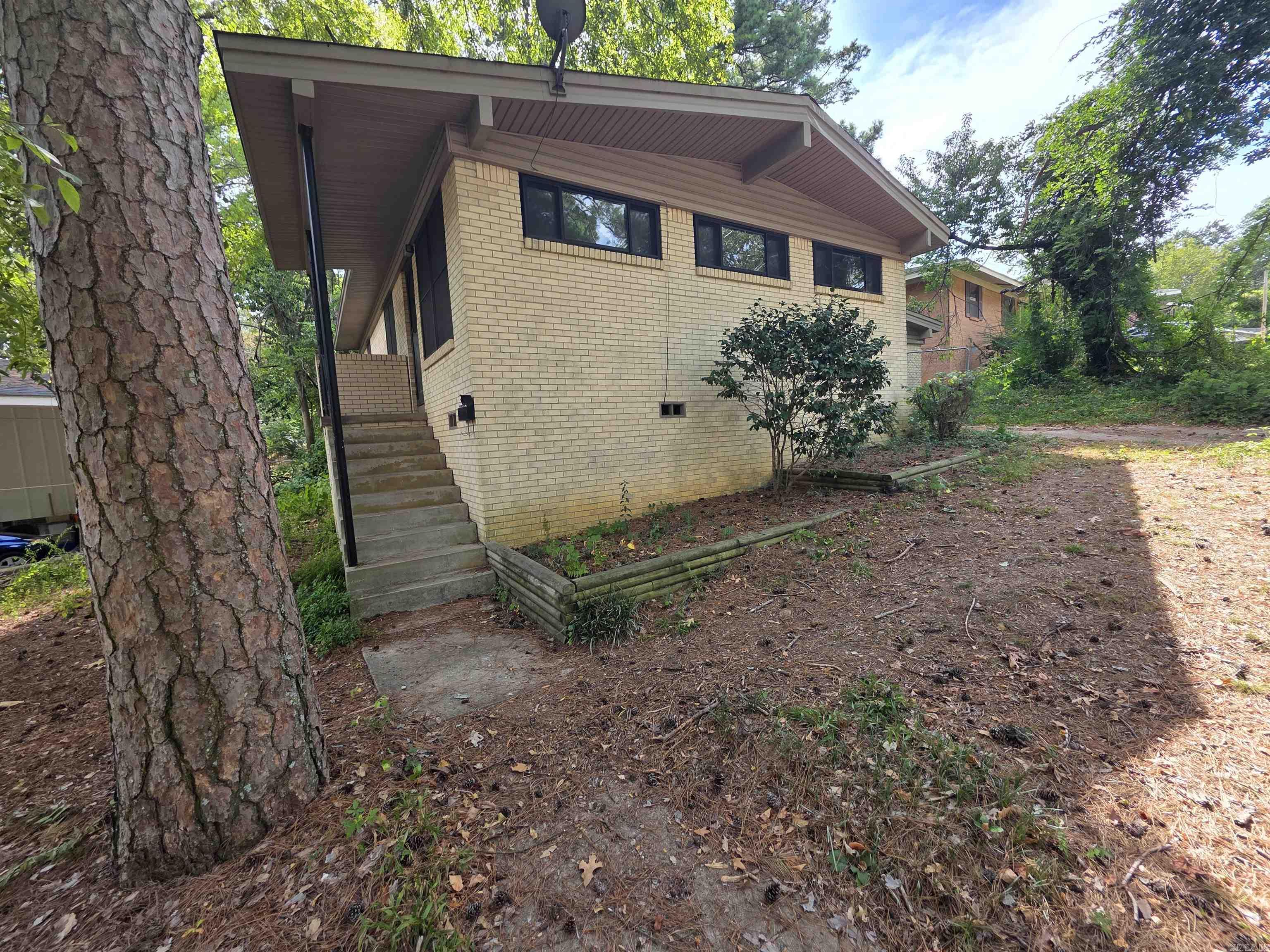 19 Woodcliff Circle Property Photo 1