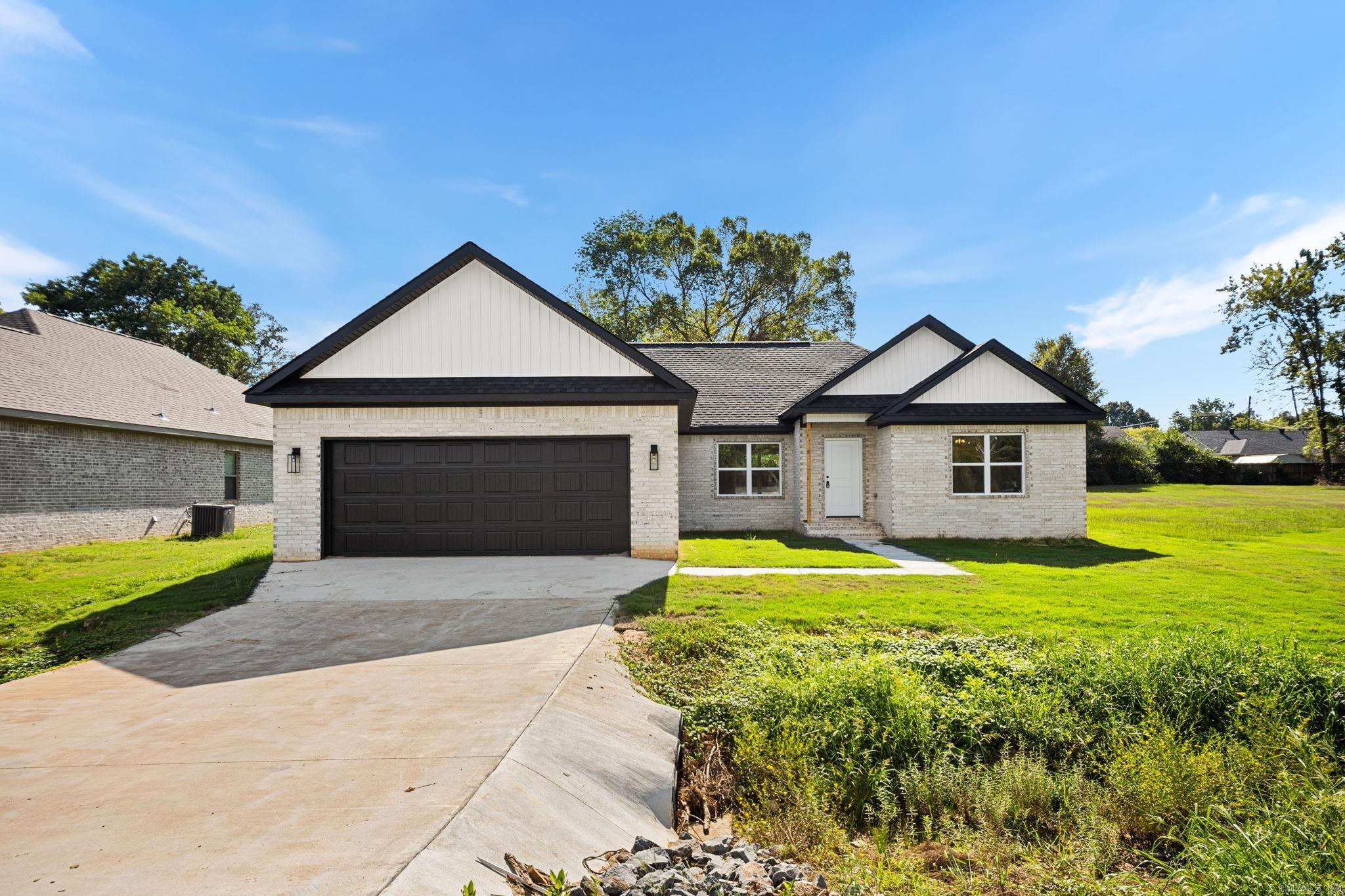 20 Ledrick Circle Property Photo 1