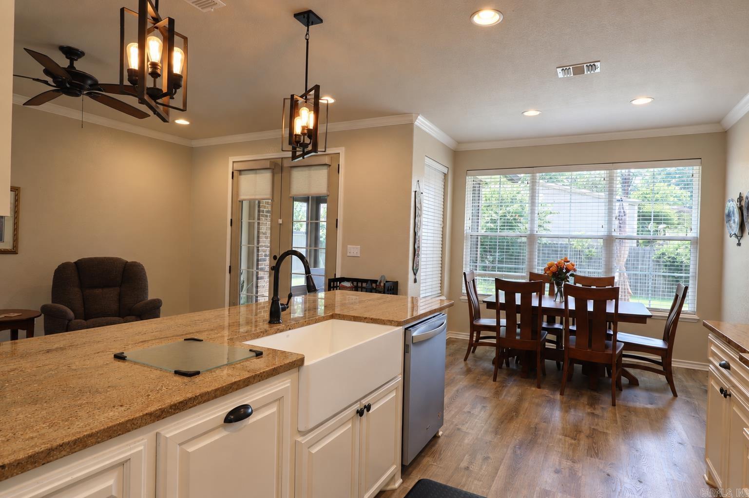 5125 Remington Street Property Photo 6