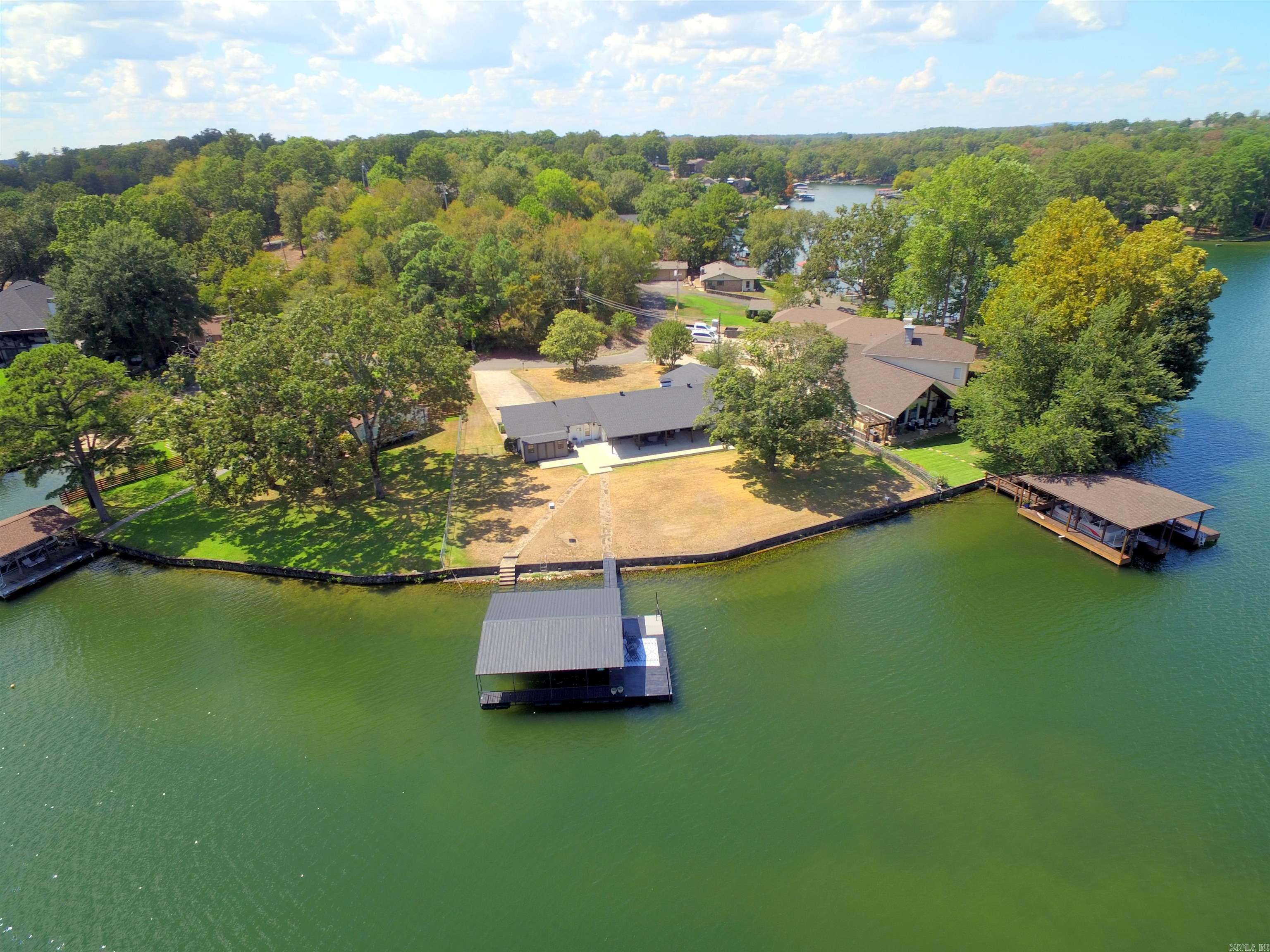 208 Ridge Point Property Photo 2