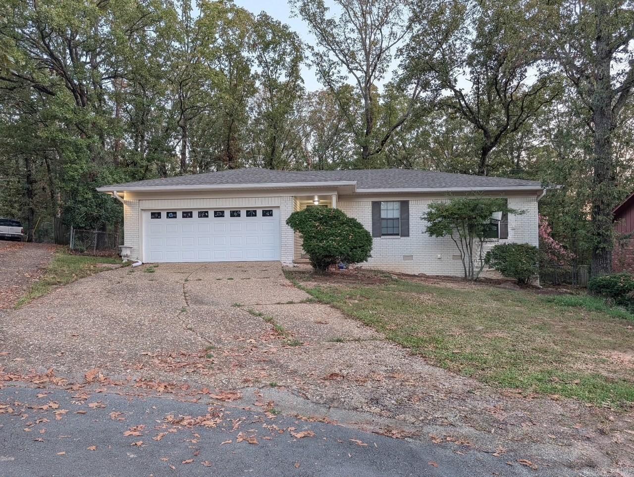 209 Creekwood Drive Property Photo 1