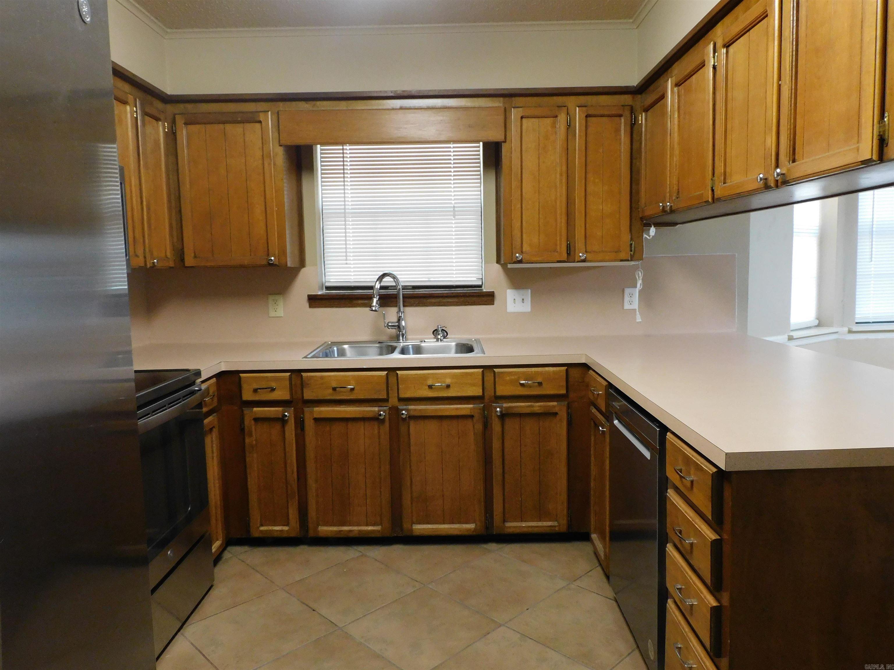 209 Creekwood Drive Property Photo 8