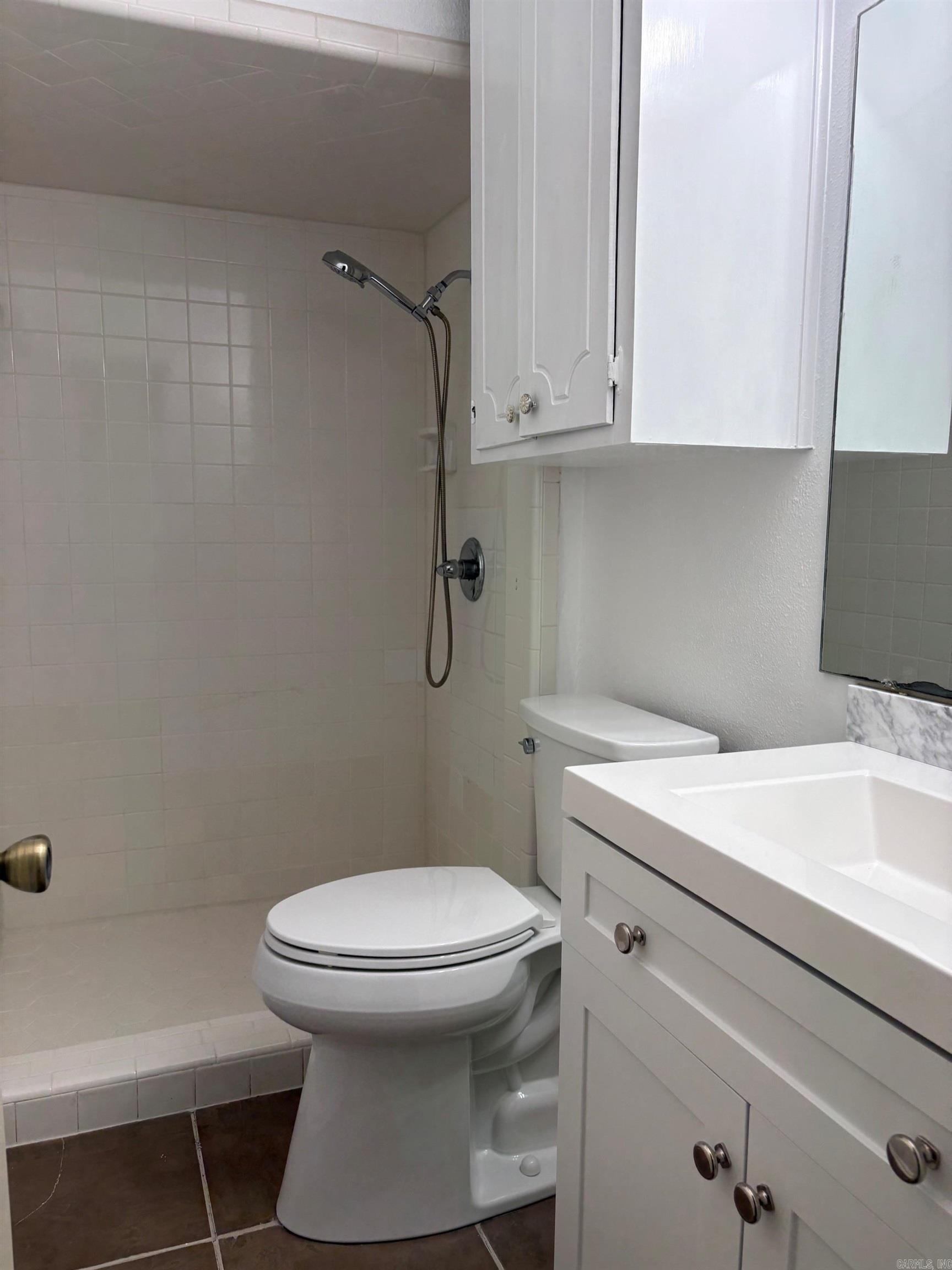 209 Creekwood Drive Property Photo 10
