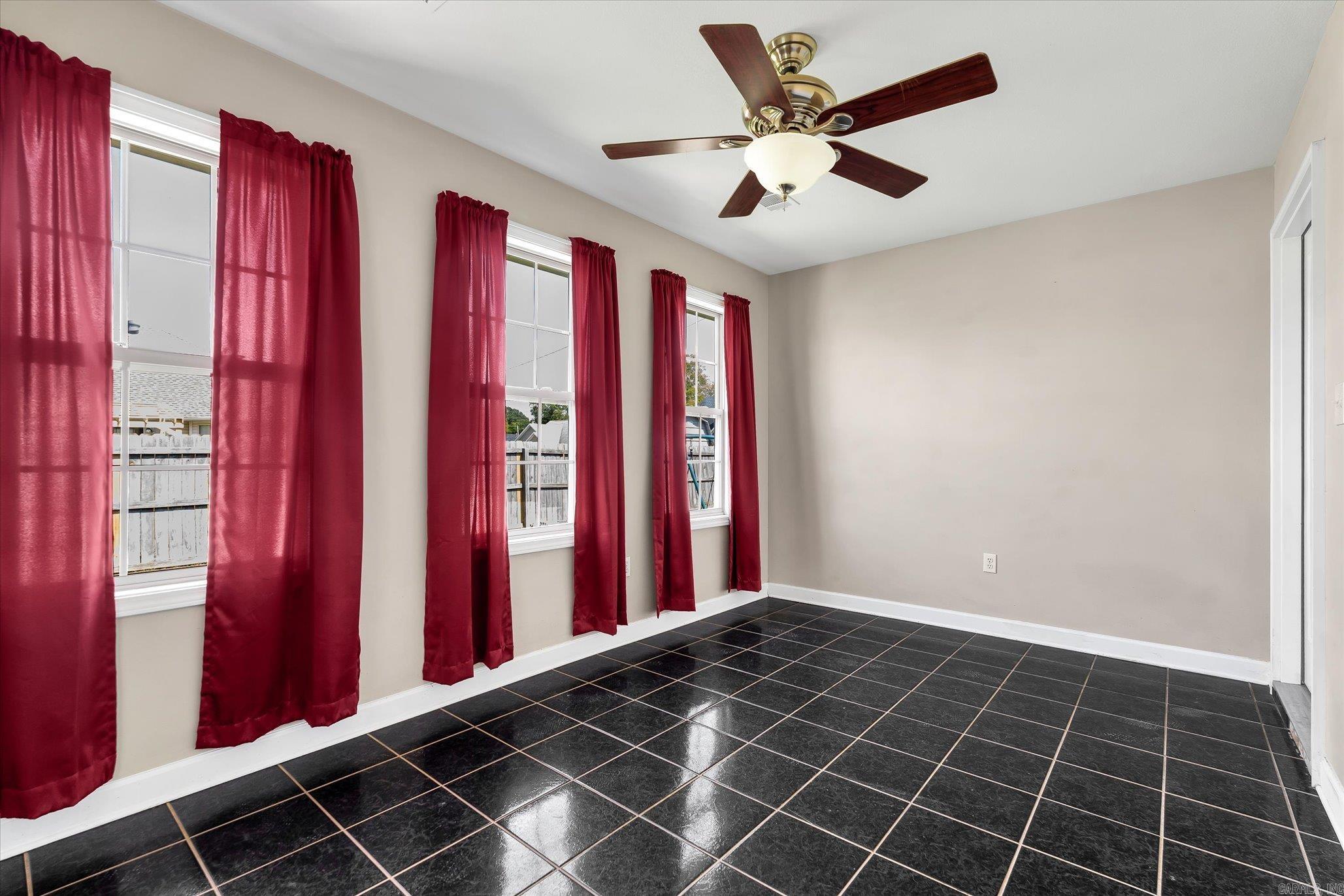 102 Lenford Drive Property Photo 25