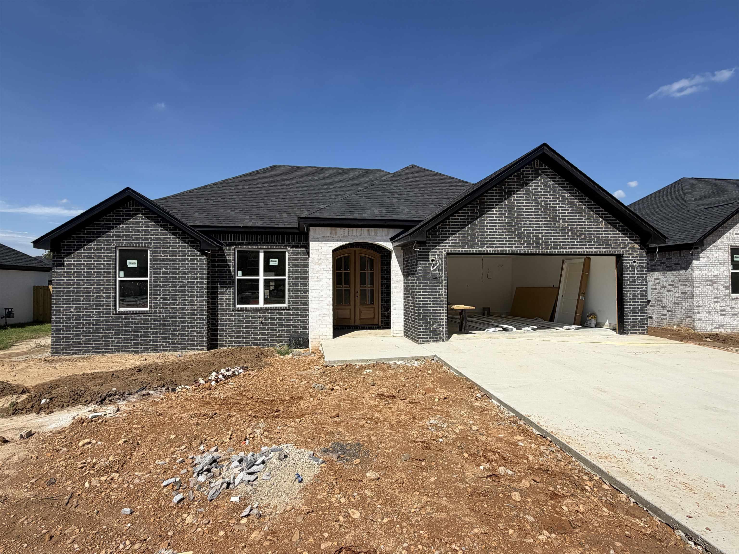 605 Cayson Street Property Photo 1