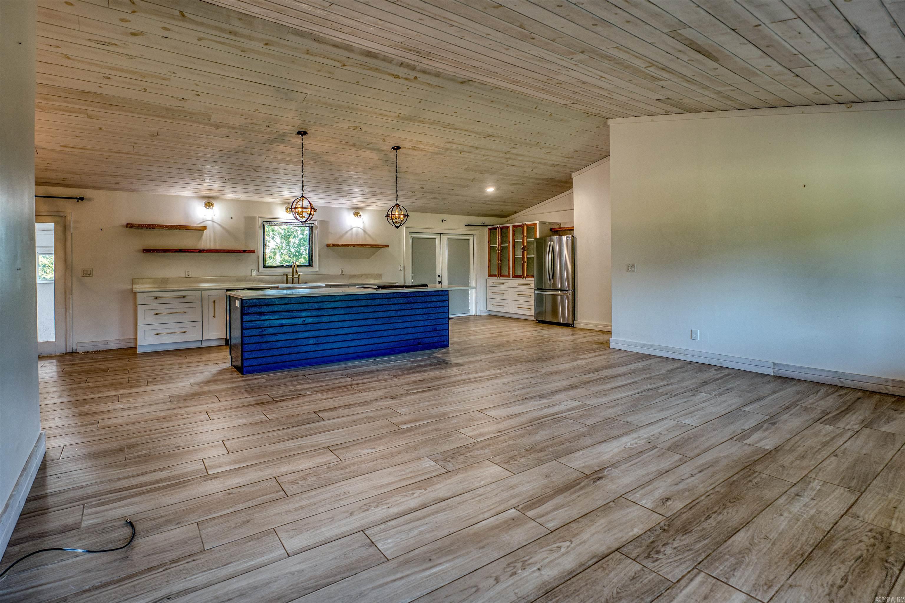 6682 N Highway 125 Property Photo 4