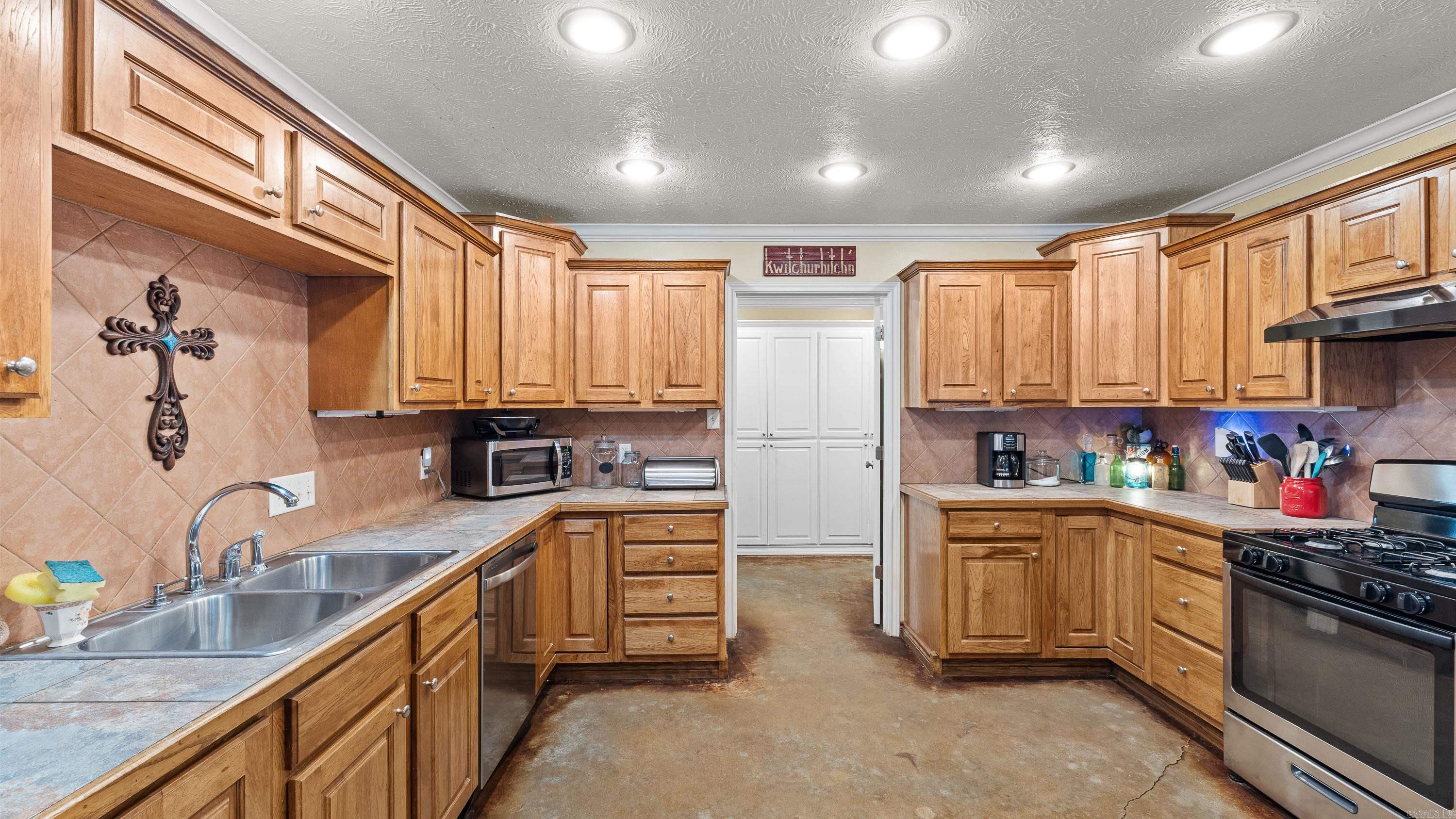 401 South St. Property Photo 8