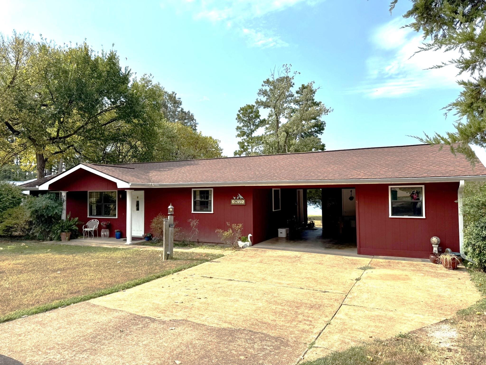 911 S Edgewater Dr. Property Photo 35