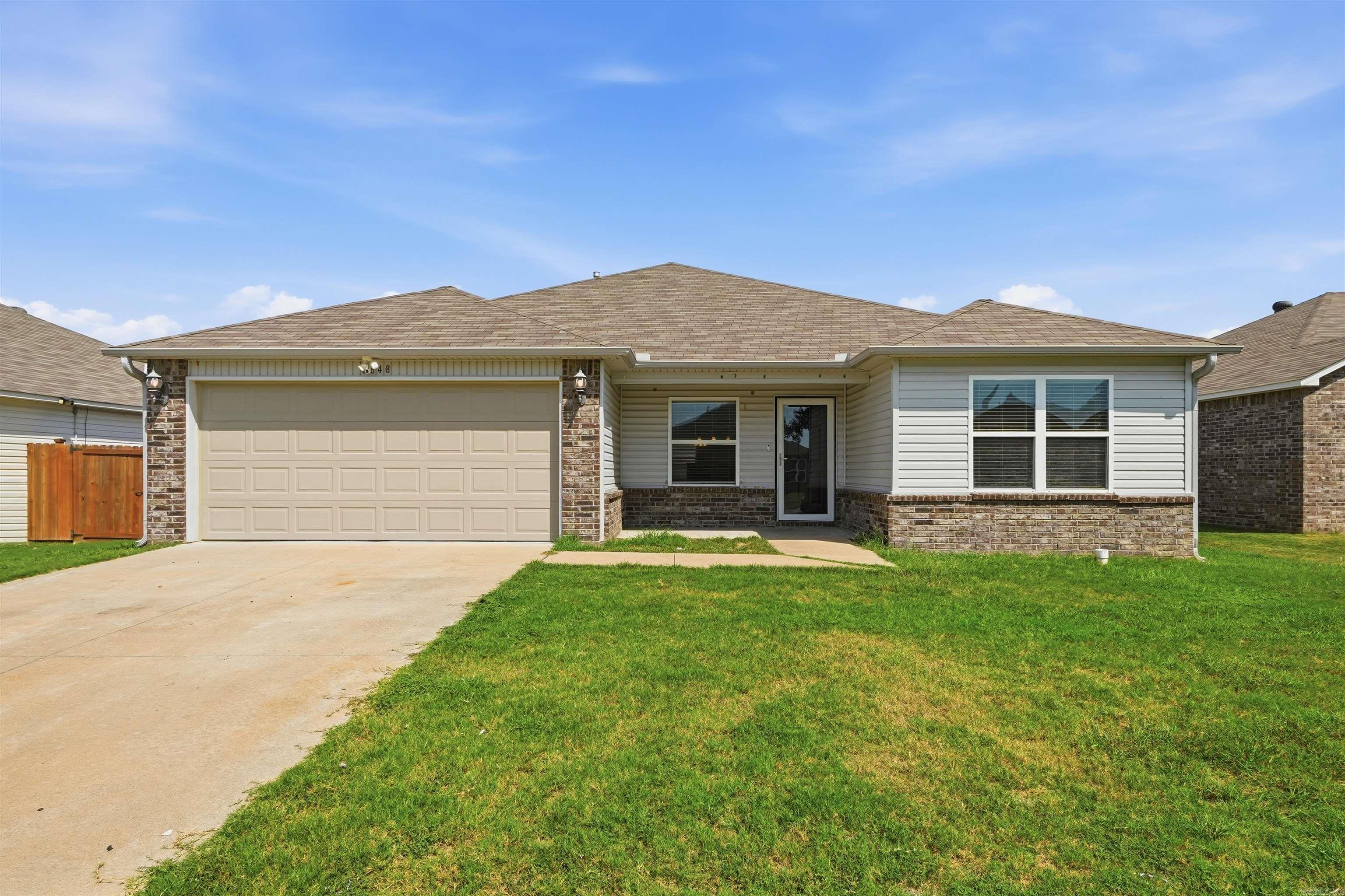 6648 White Oak Way Property Photo 1