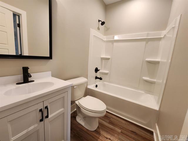 2312 Lavern Street Property Photo 9