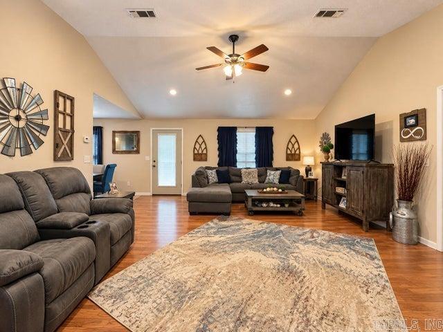 105 Rock Creek Drive Property Photo 4