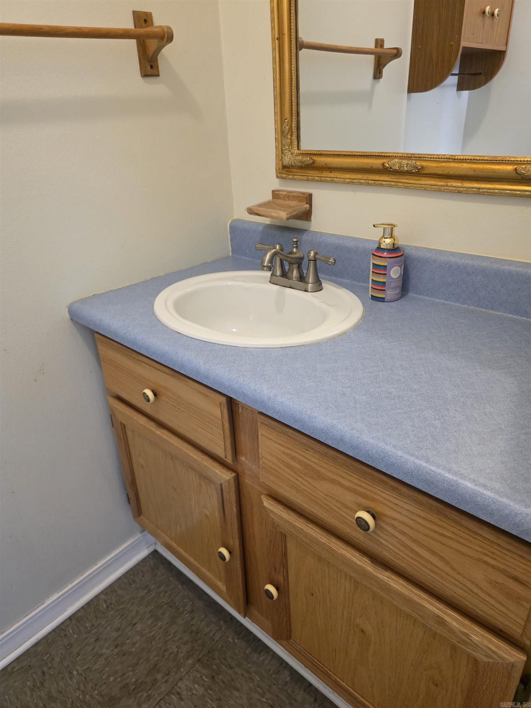 637 Hwy 365 Property Photo 10
