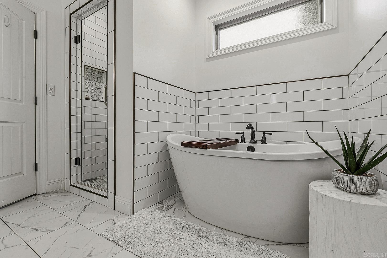 14 Victor Drive Property Photo 24