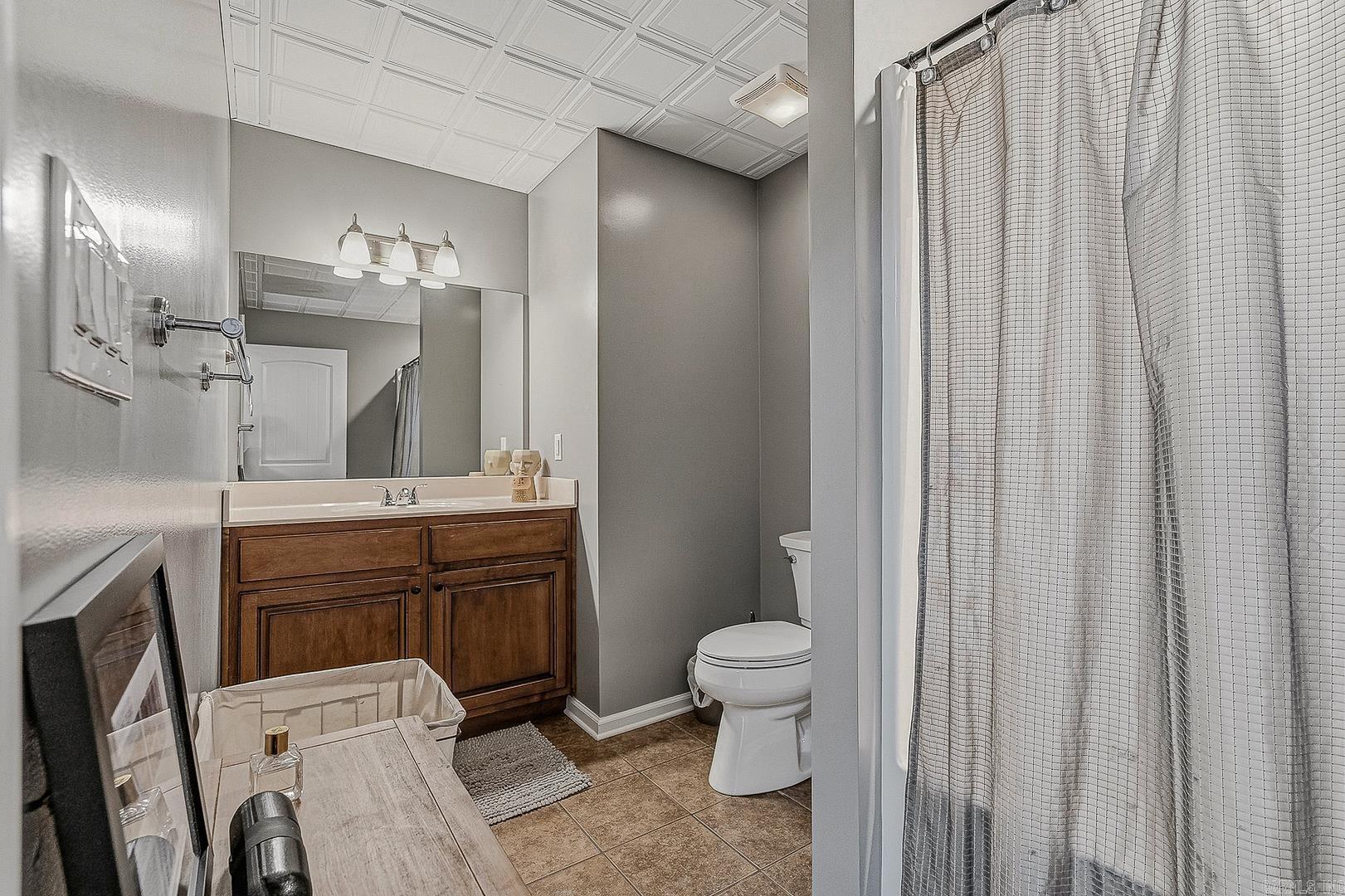 14 Victor Drive Property Photo 37