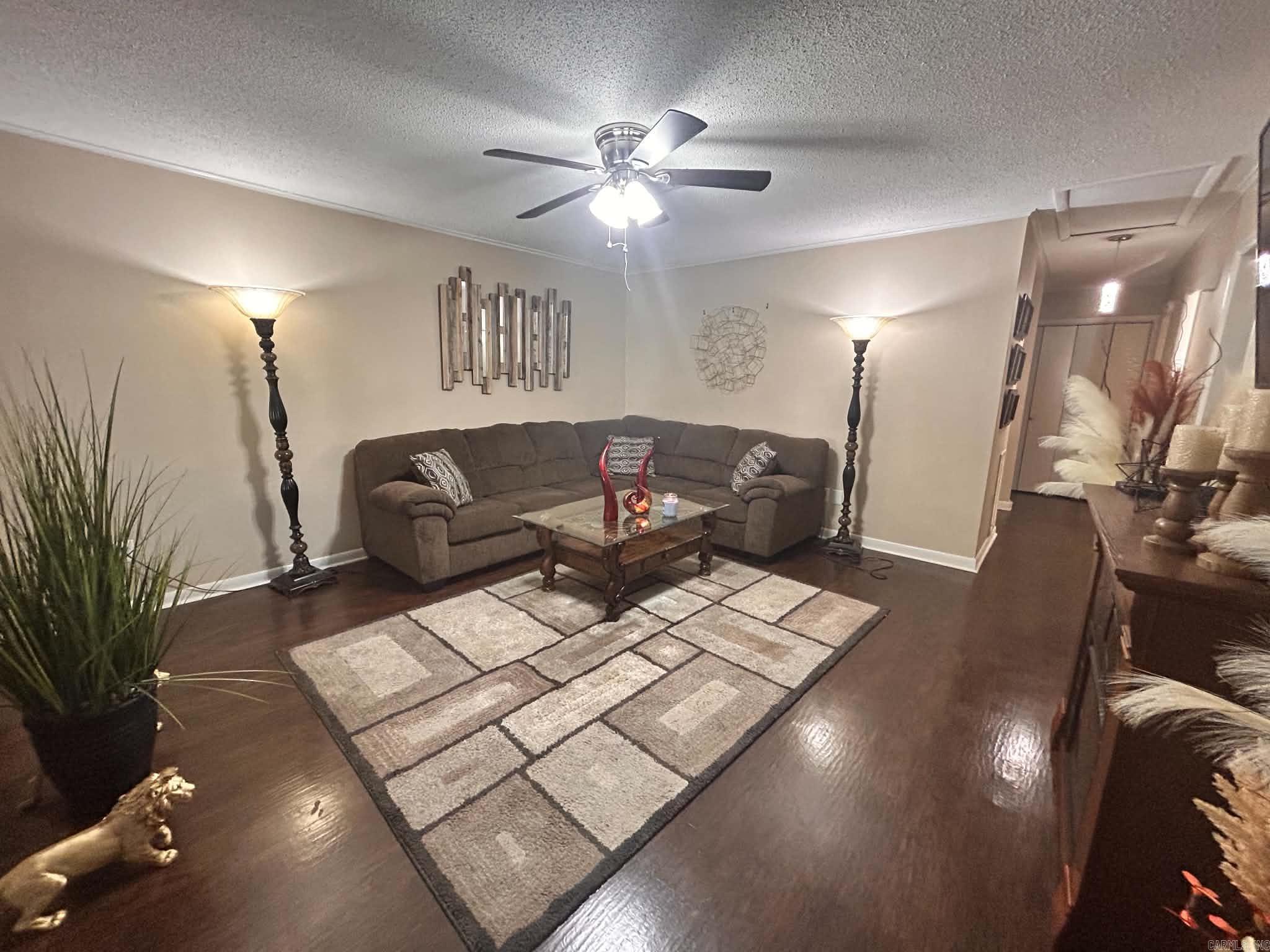 2907 Elkmont Court Property Photo 5