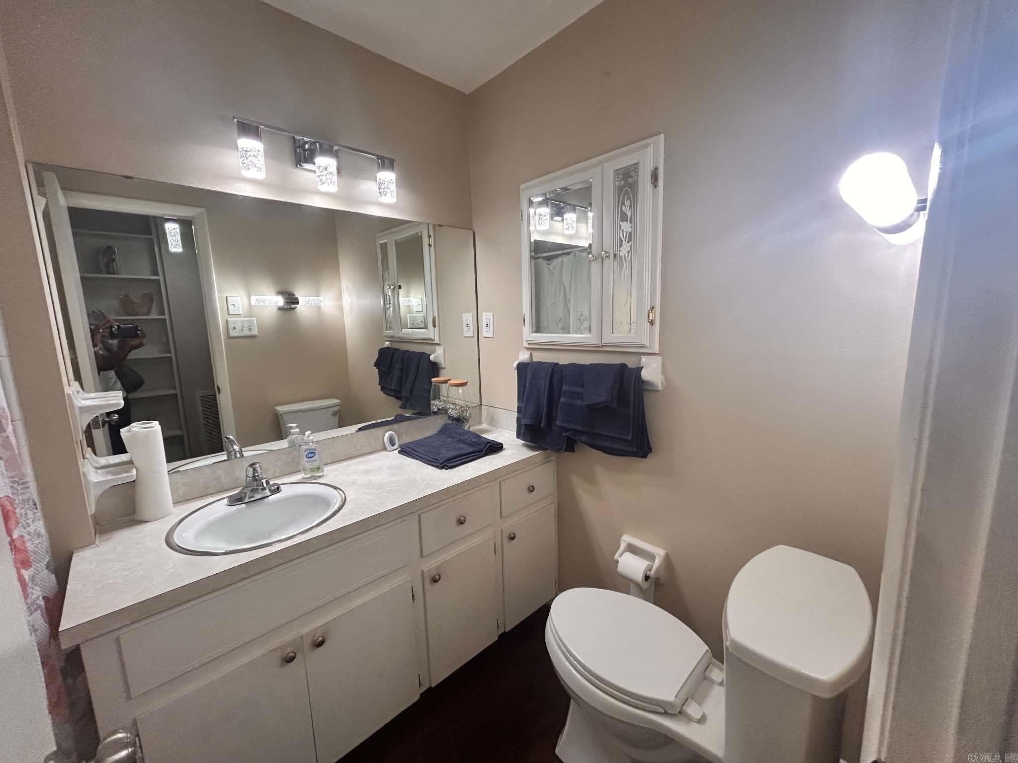 2907 Elkmont Court Property Photo 18