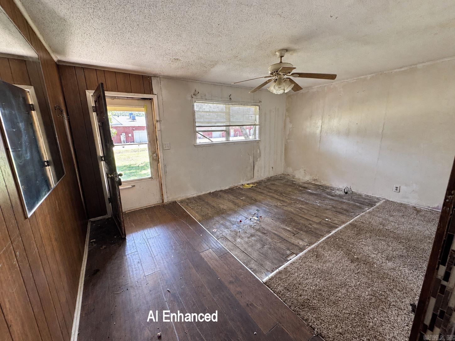 221 Hickory Street Property Photo 2