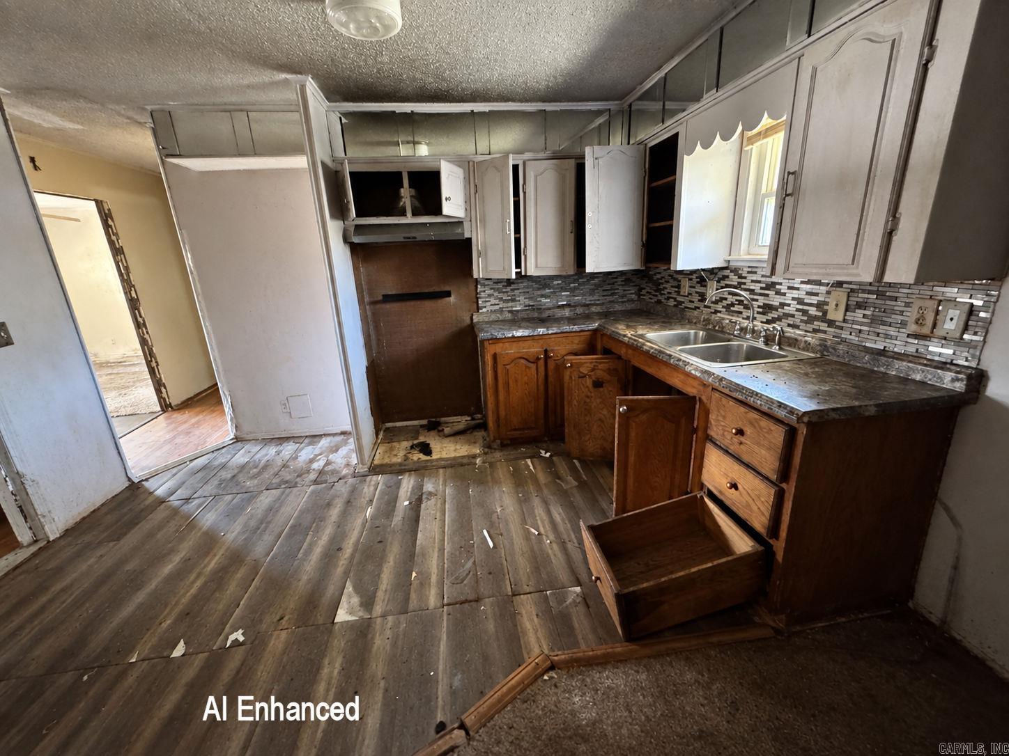 221 Hickory Street Property Photo 3