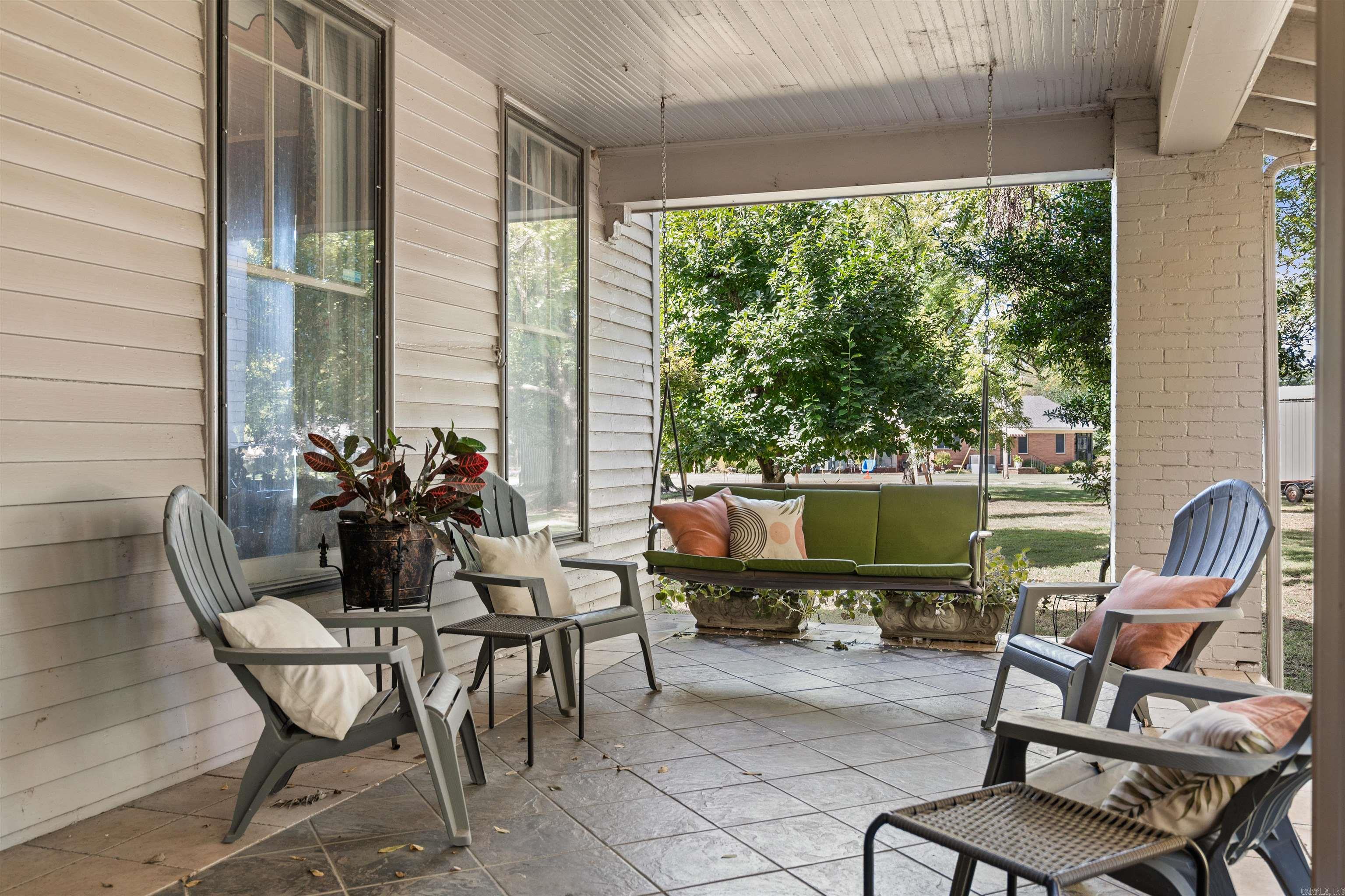 201 W Montgomery Property Photo 8
