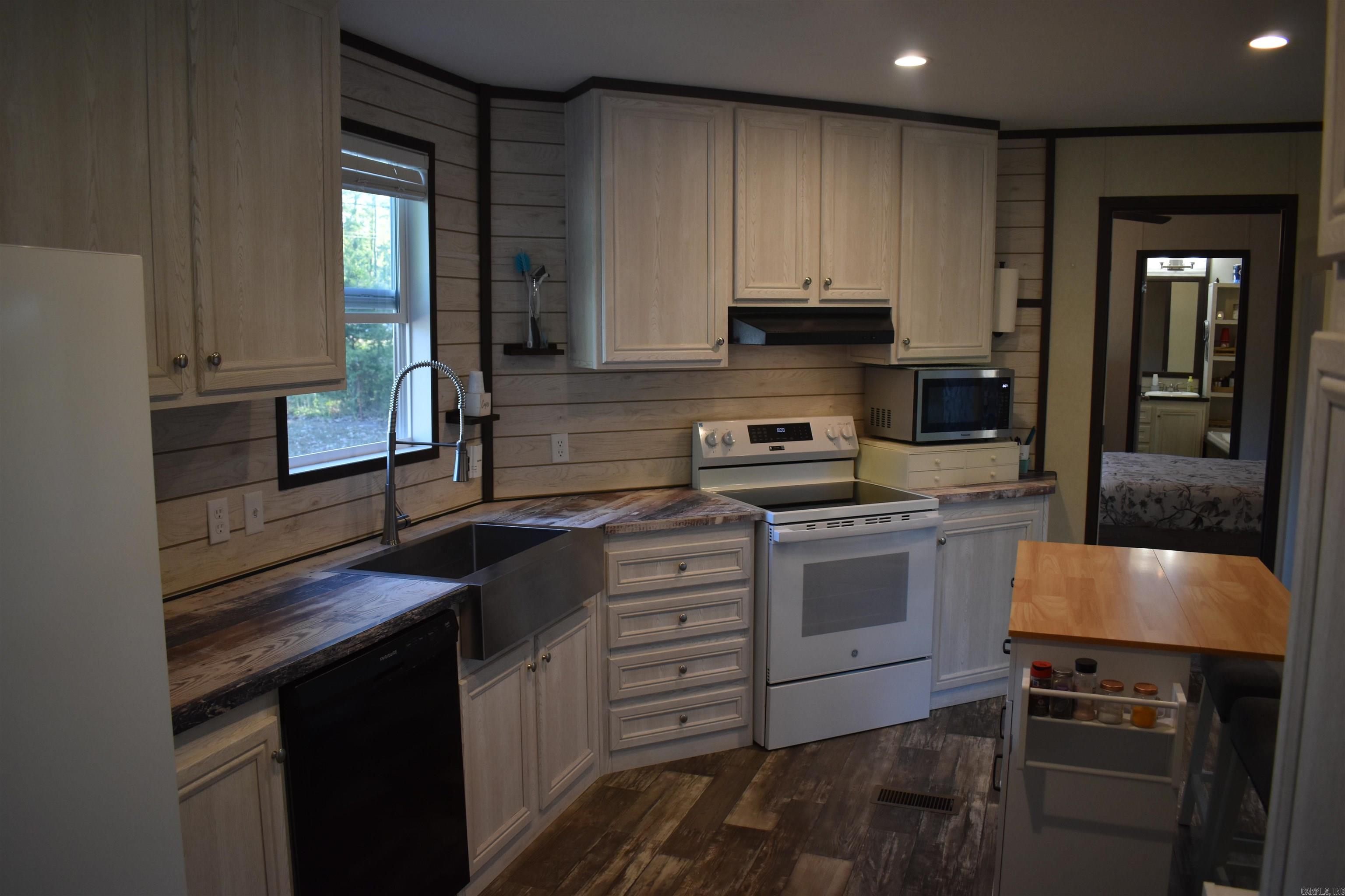 26773 Highway 80 Property Photo 21