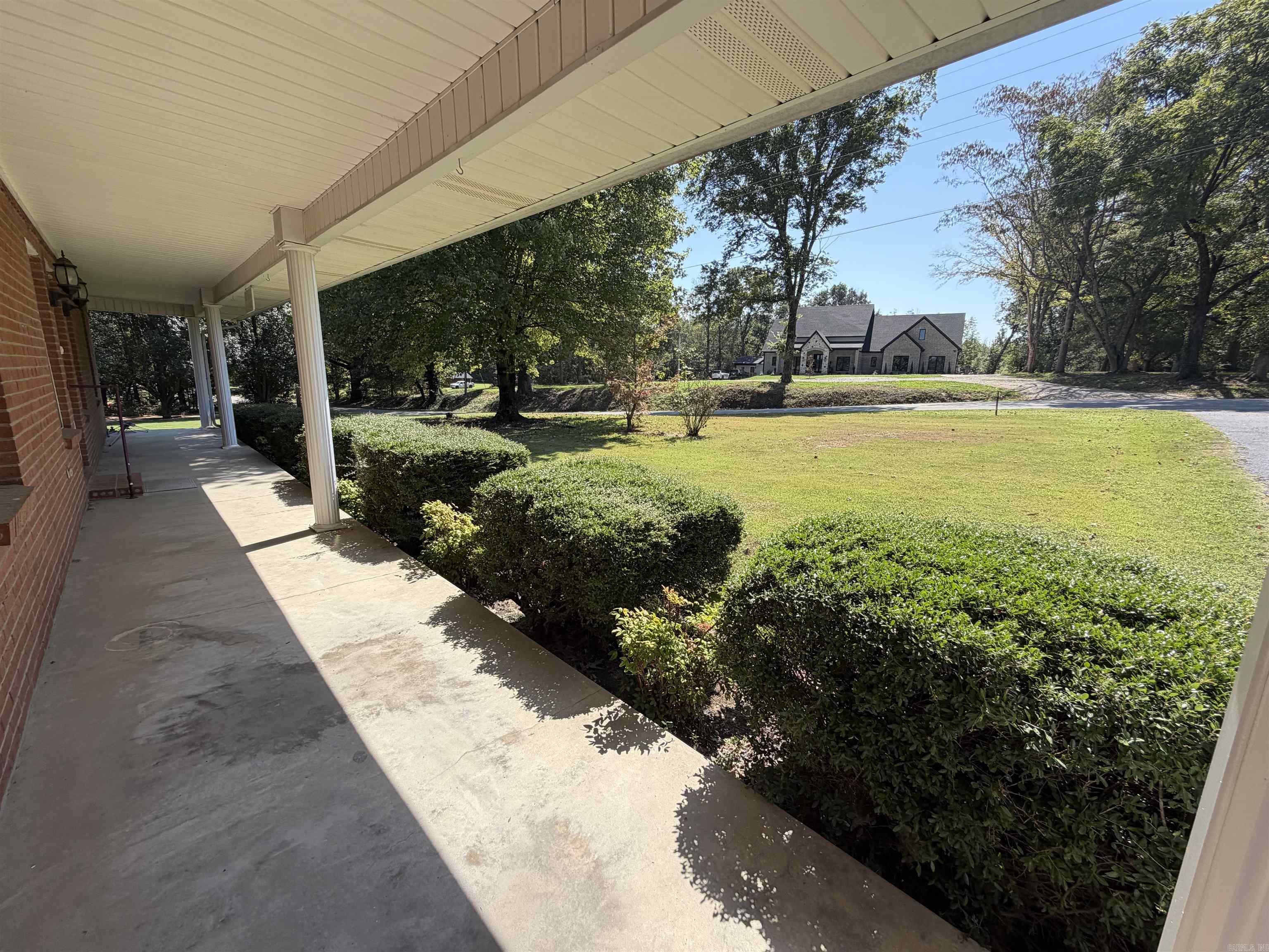 905 W Unity Road Property Photo 2