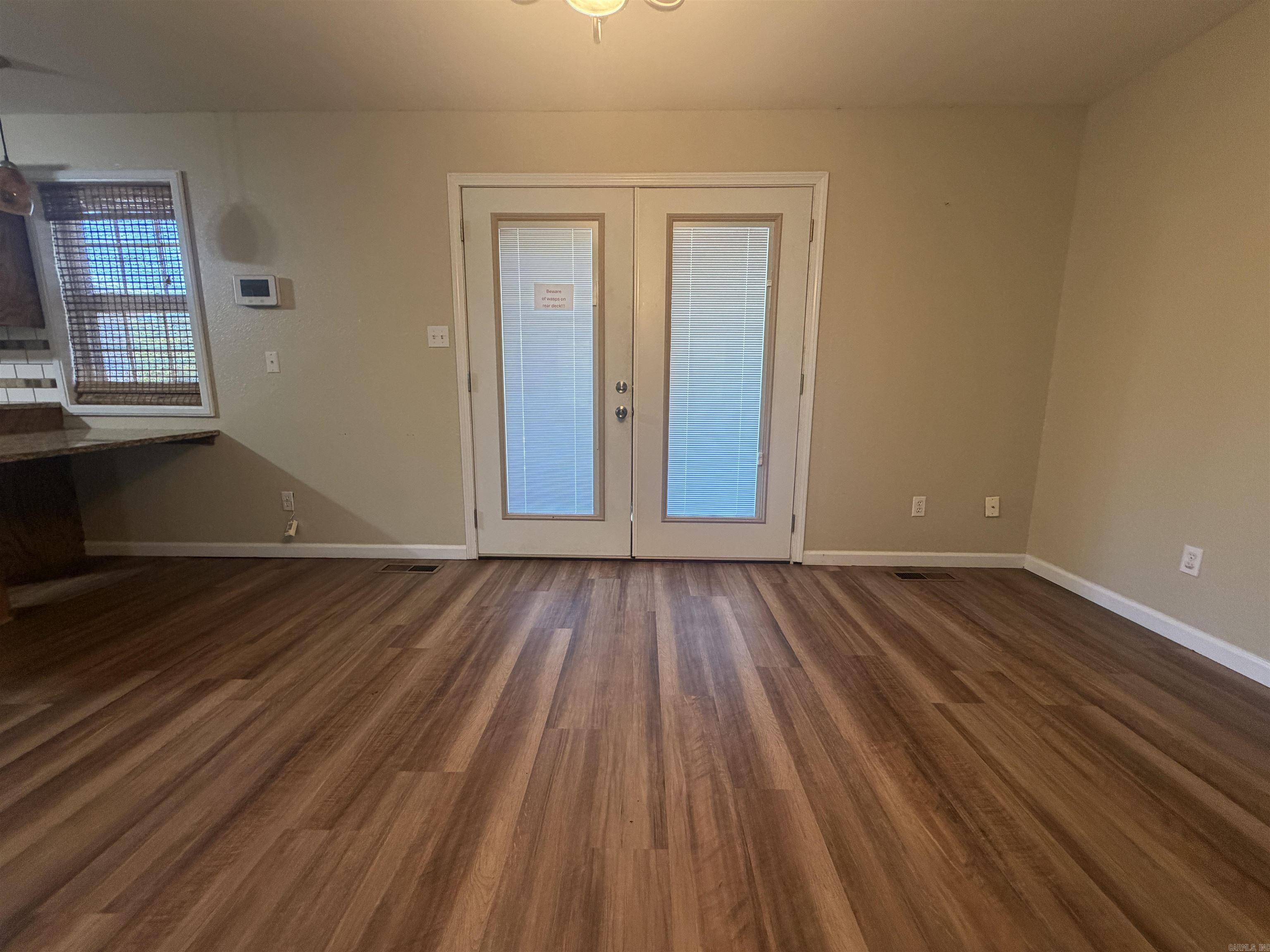 905 W Unity Road Property Photo 5