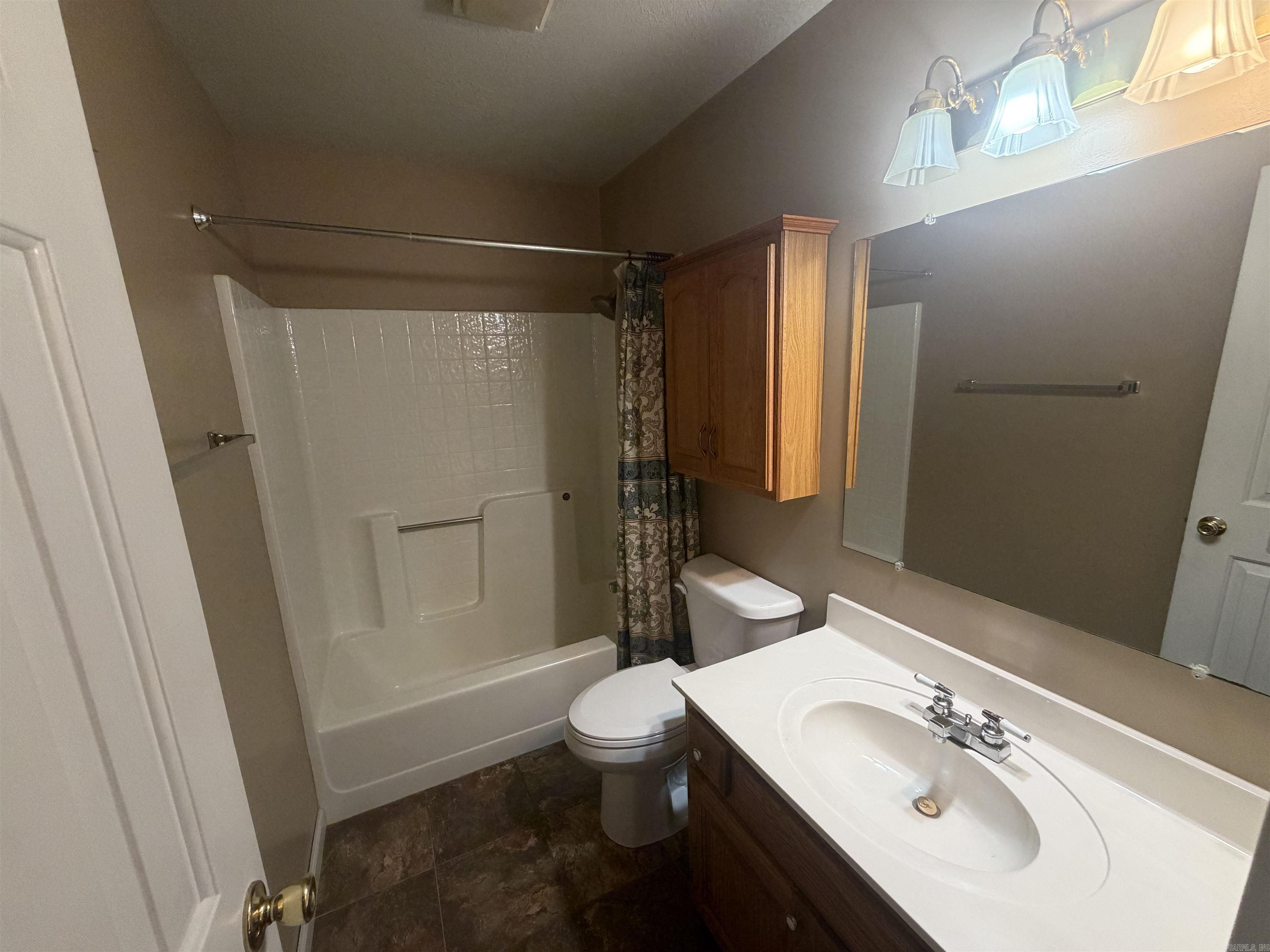 905 W Unity Road Property Photo 12