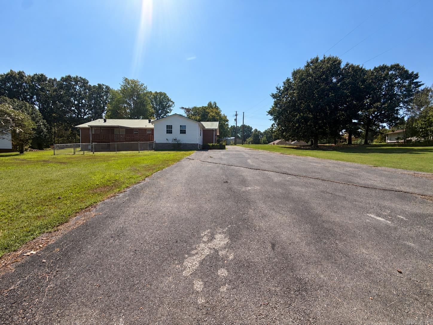 905 W Unity Road Property Photo 22