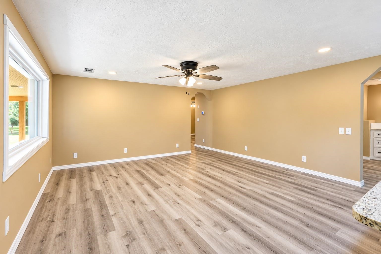 170 Hickory Street Property Photo 3