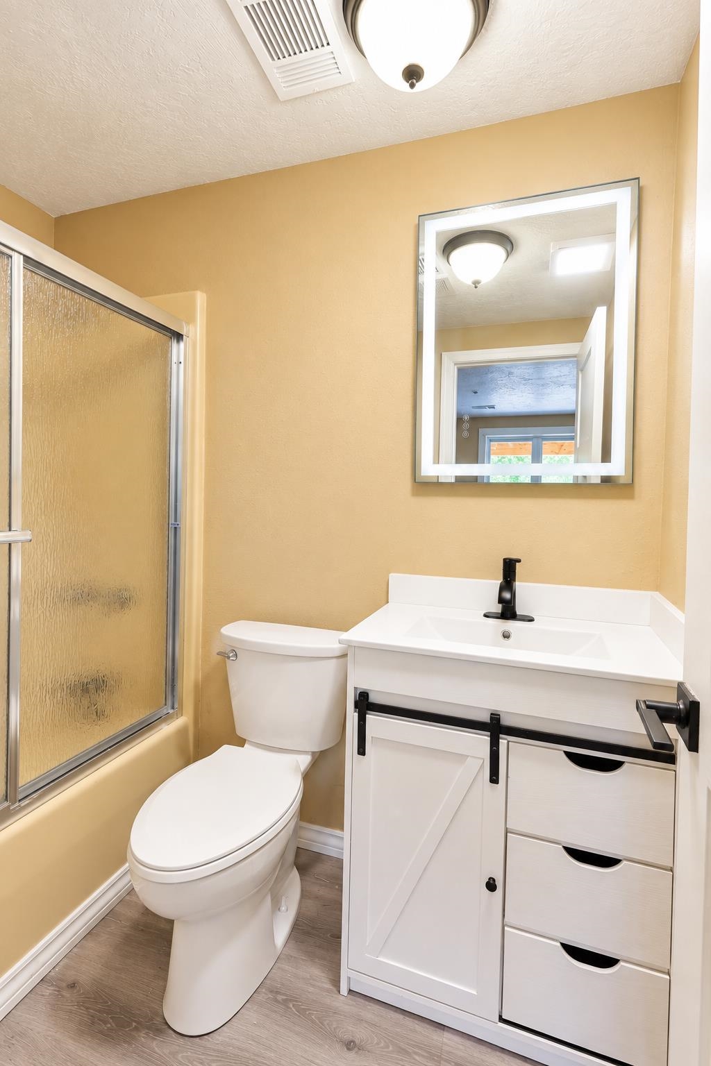 170 Hickory Street Property Photo 8