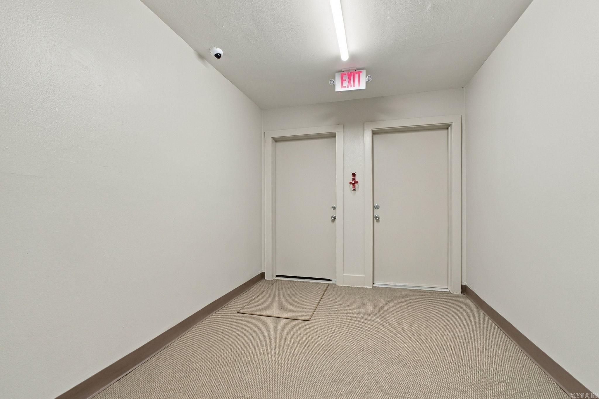 2401 Wildwood Avenue Property Photo 9
