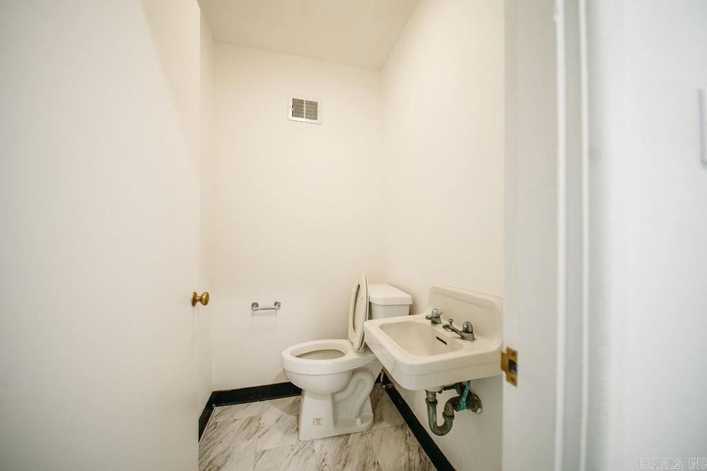 399 Louise Drive Property Photo 18