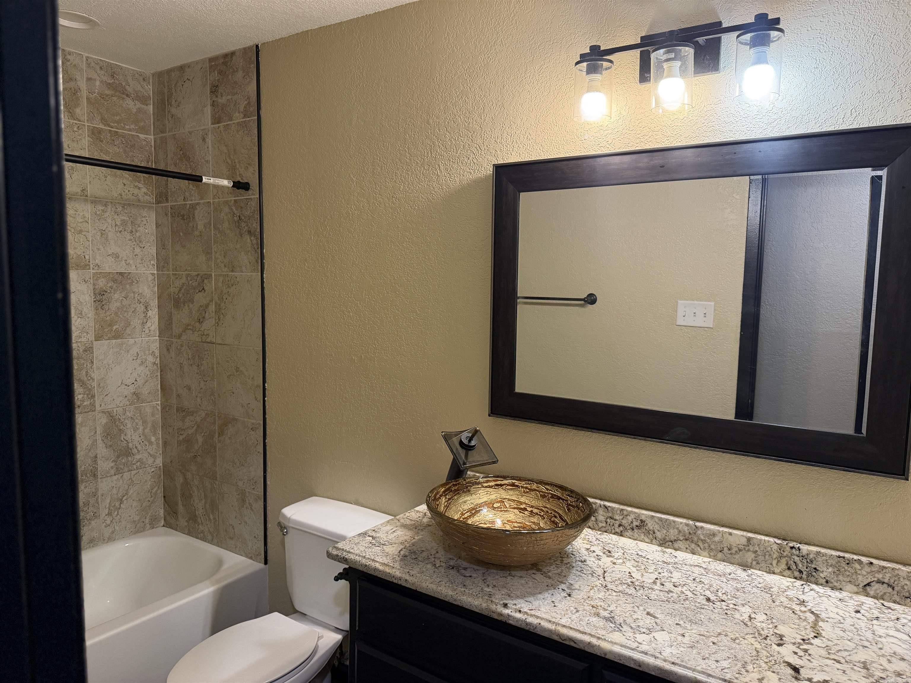6801 White Oak Cove Property Photo 15