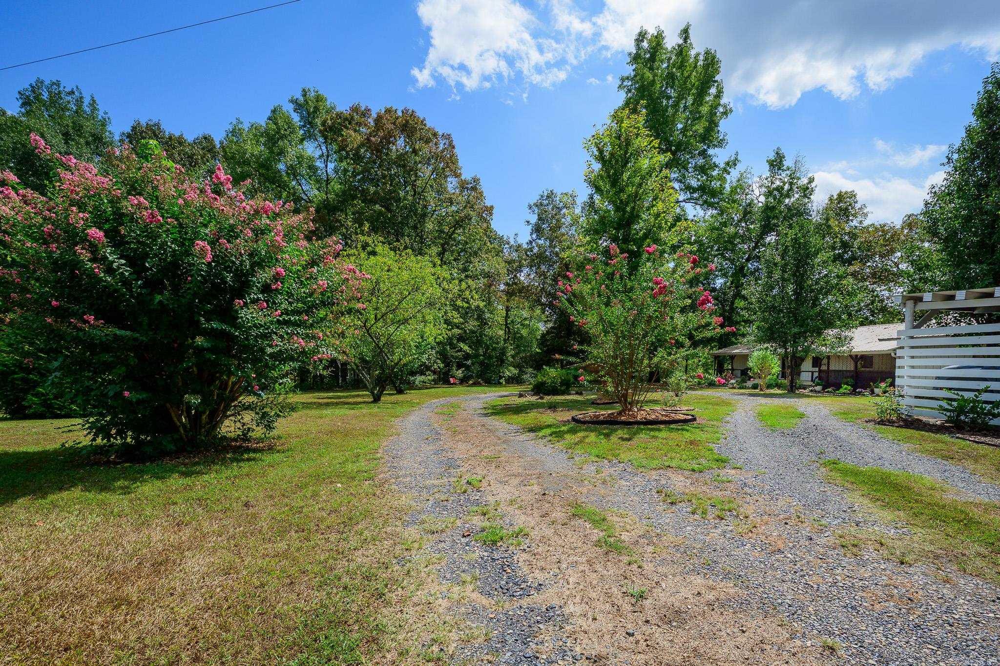 156 River Ln Property Photo 5