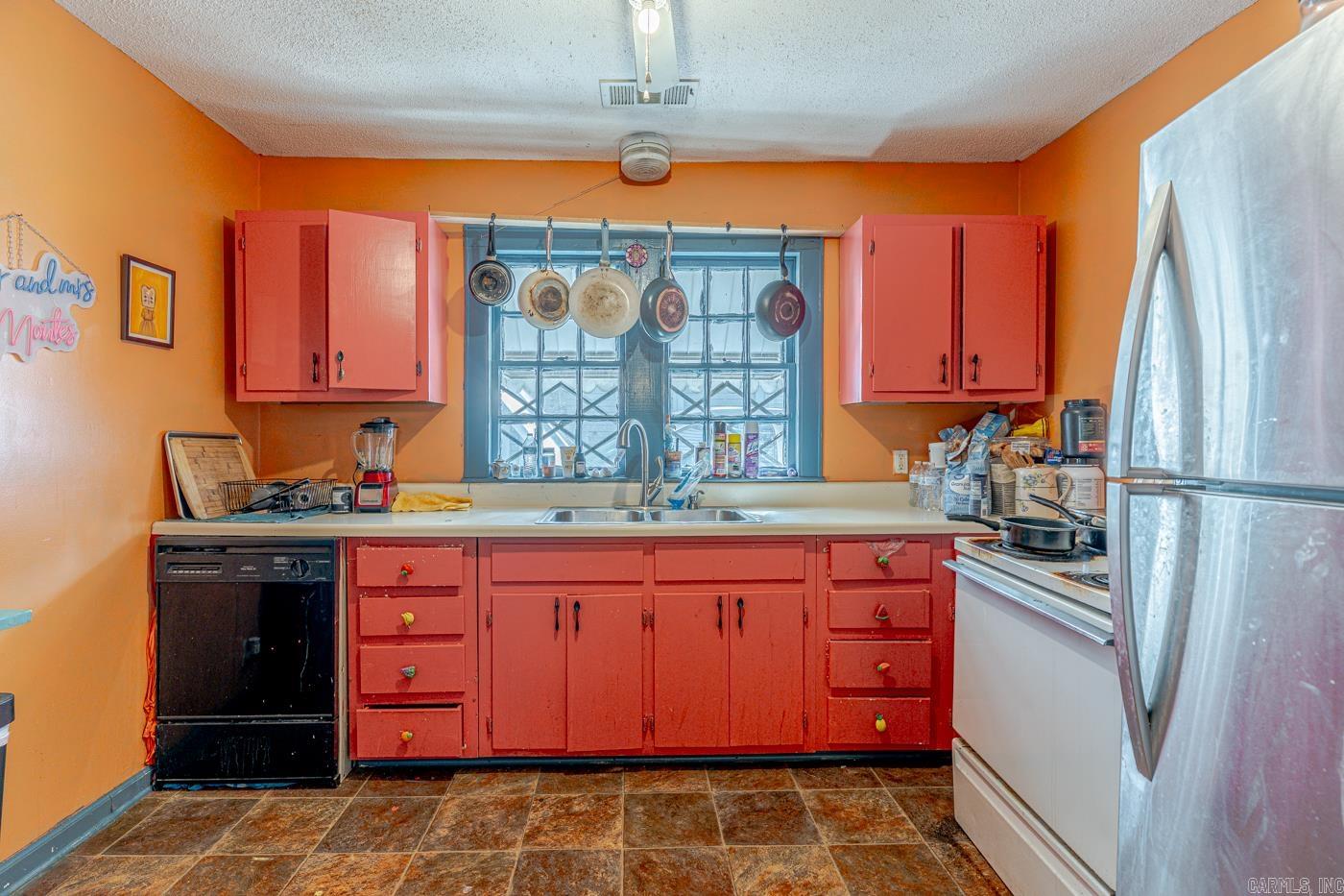 127 W Danner Avenue Property Photo 11
