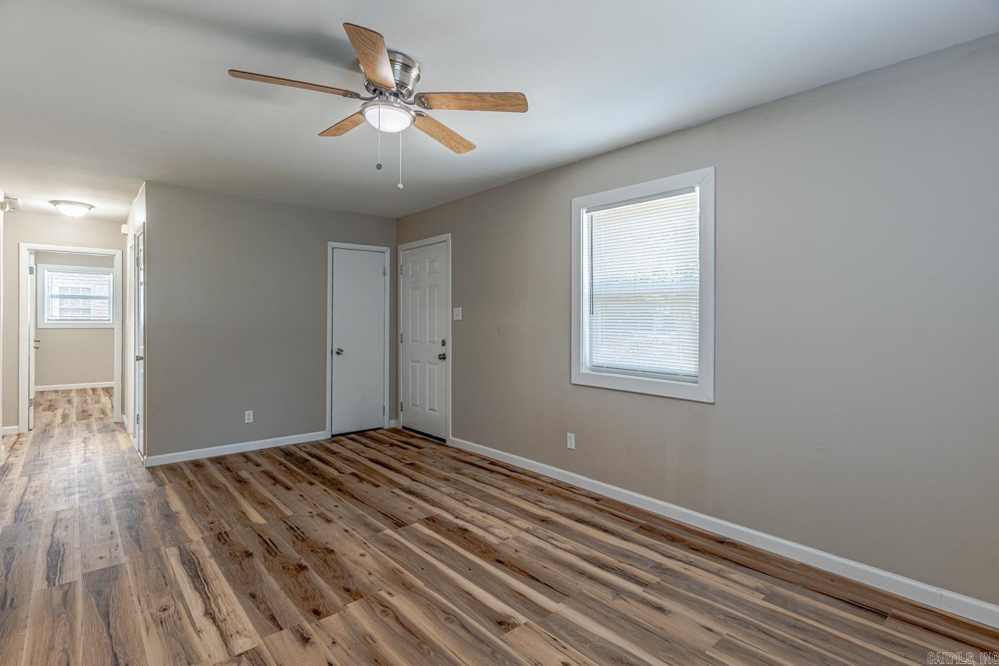 3207 Fairview Dr Property Photo 7