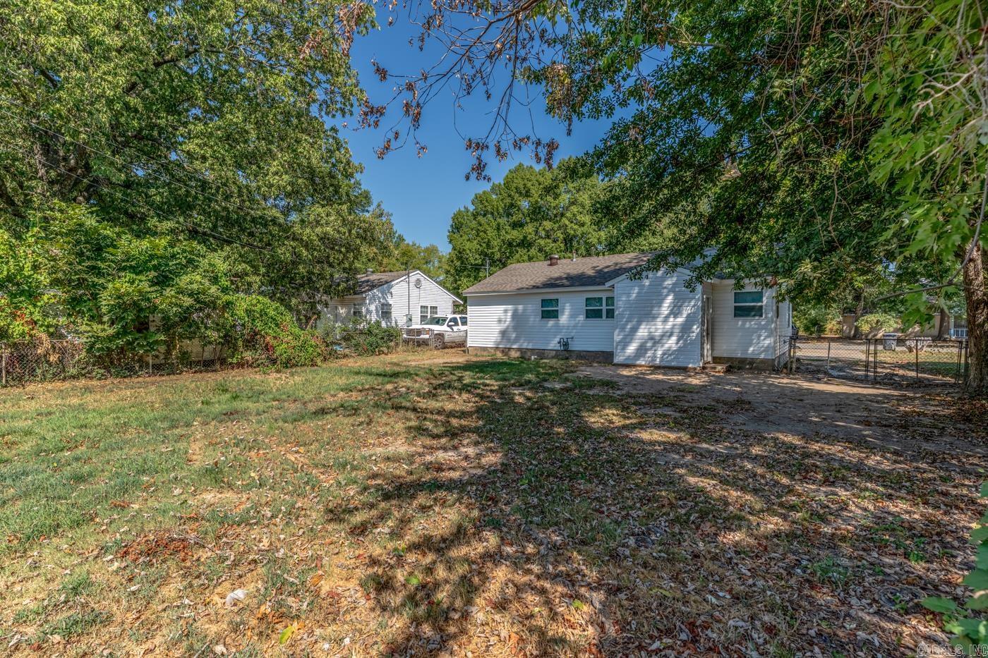 3207 Fairview Dr Property Photo 27