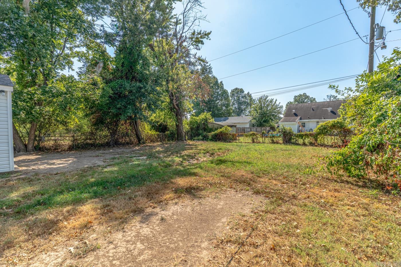 3207 Fairview Dr Property Photo 29