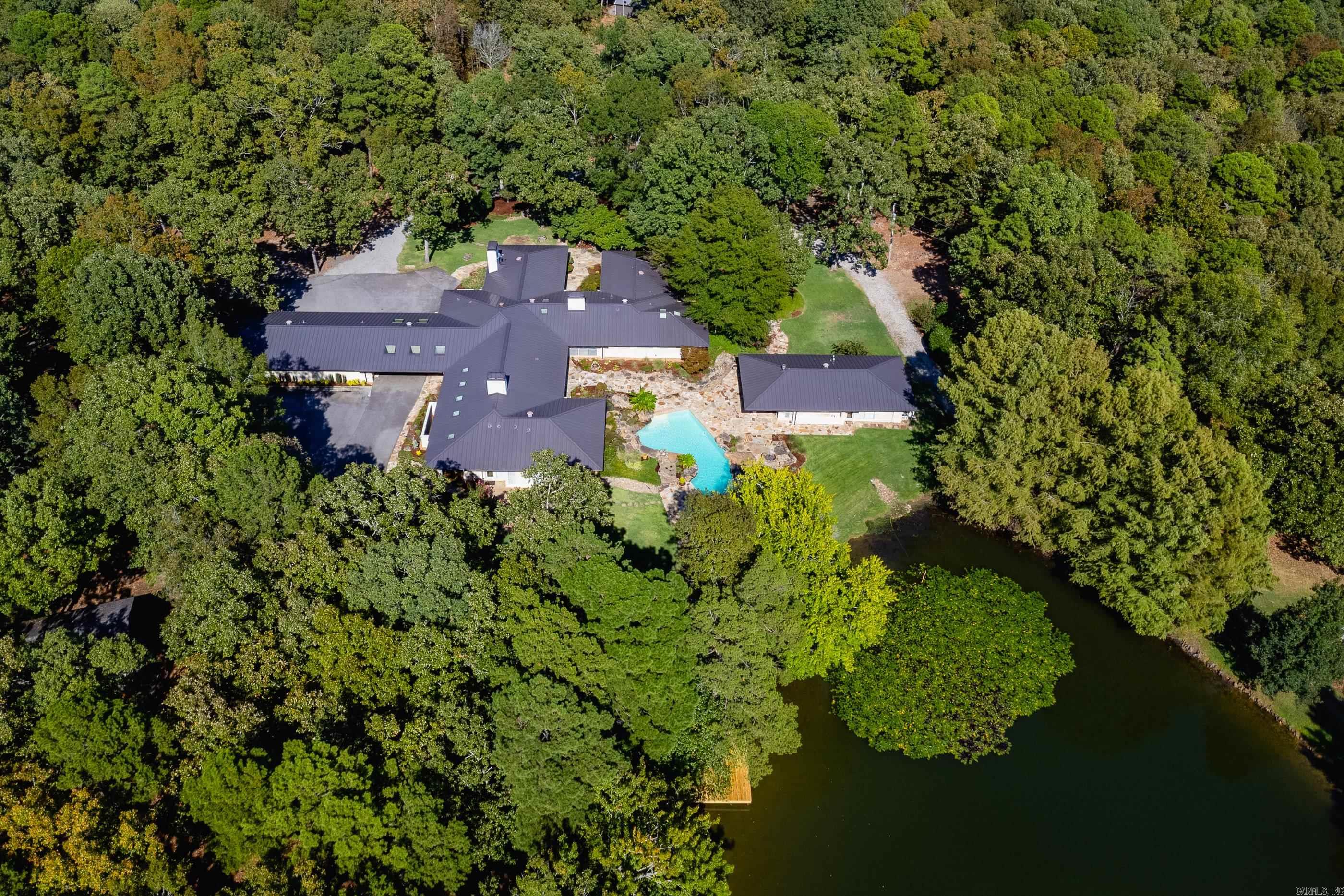 16 Iron Horse Road Property Photo 4