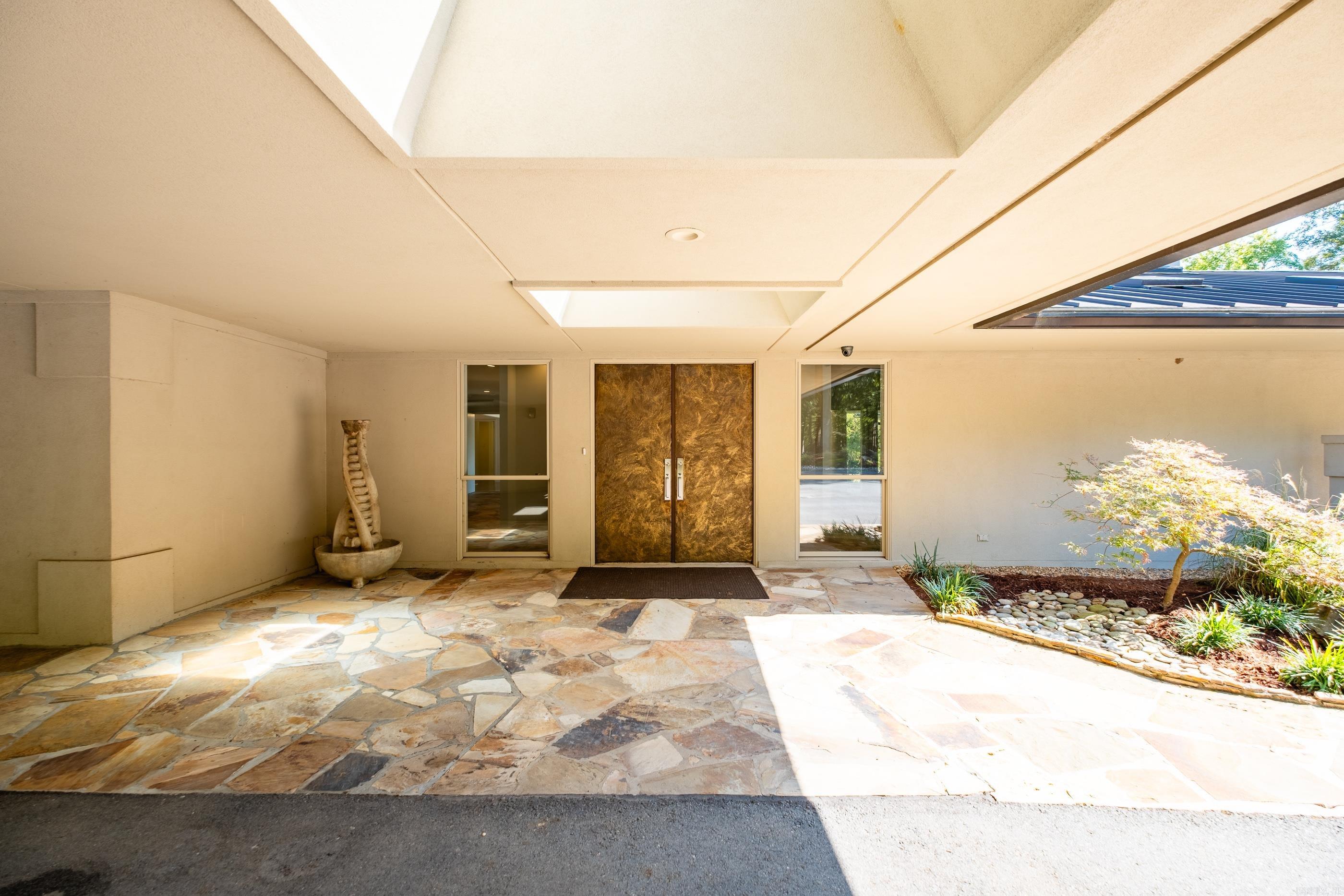 16 Iron Horse Road Property Photo 6